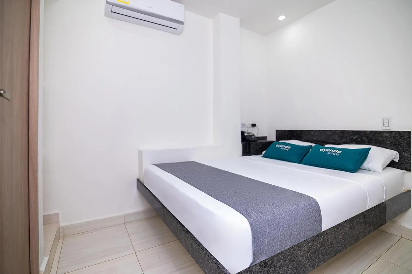 Bed in Hotel Esperanza AC