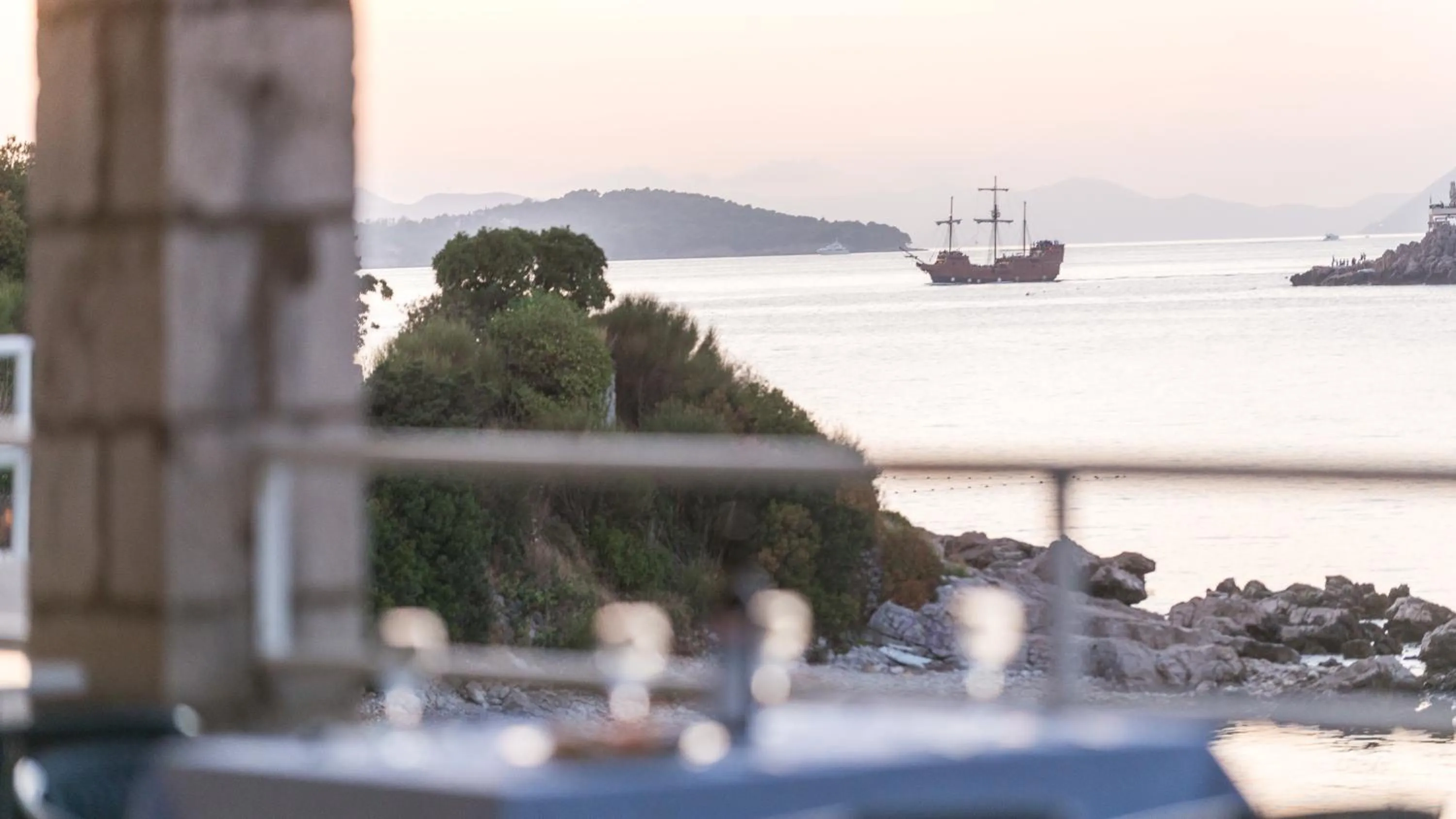 Restaurant/places to eat in Hotel Vis