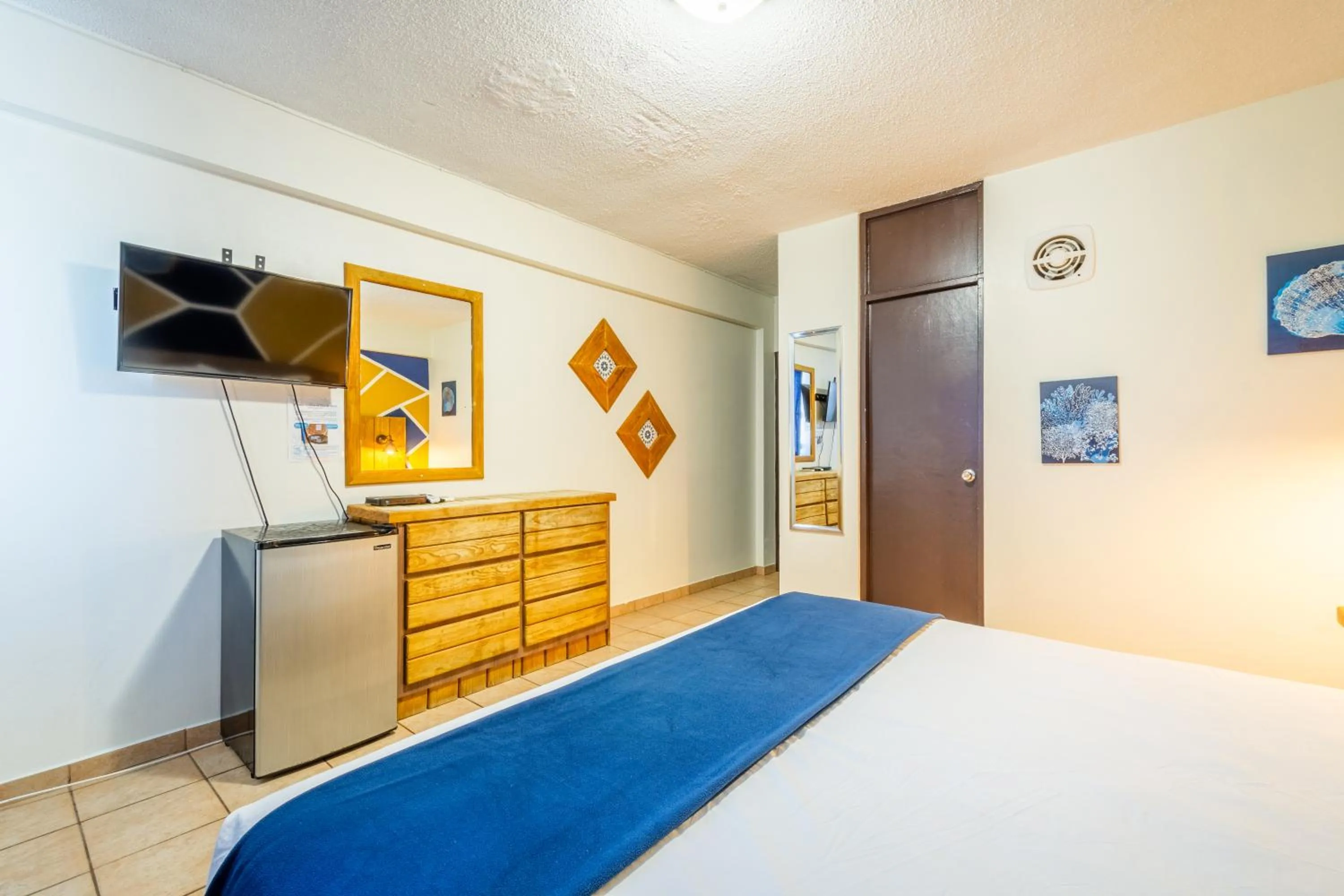 Bed in West Coast Inn's