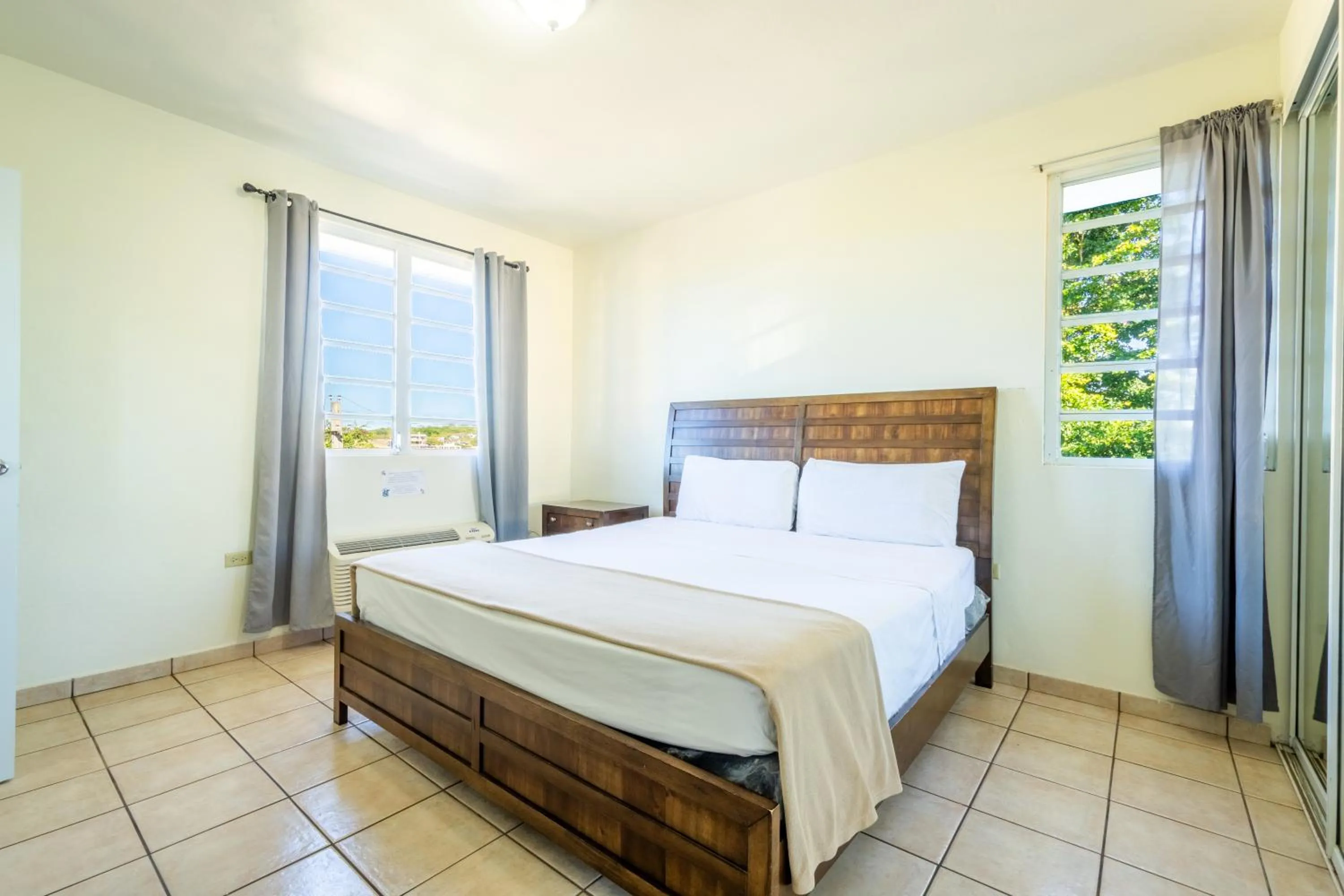 Bed in West Coast Inn's