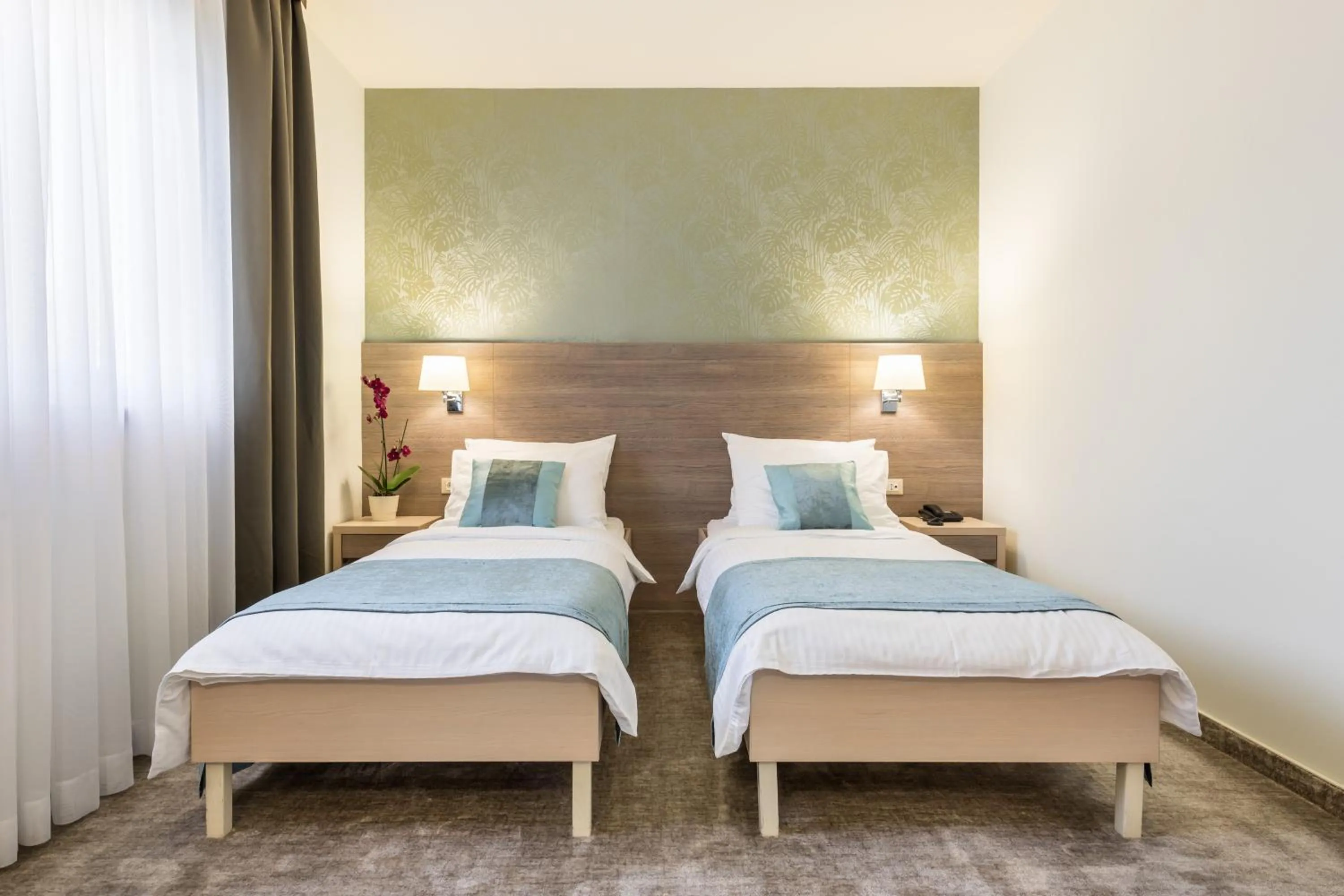 Photo of the whole room, Bed in Hotel Mondo