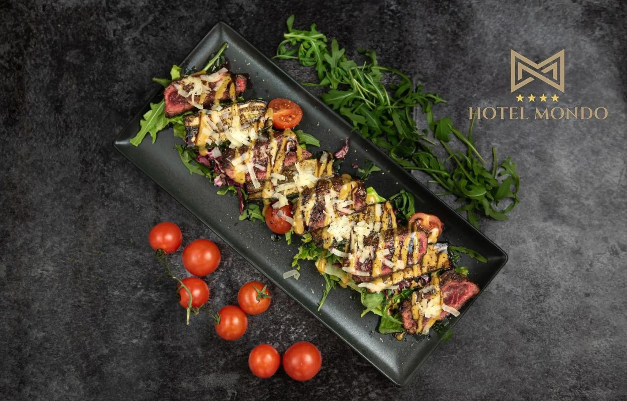 Restaurant/places to eat in Hotel Mondo