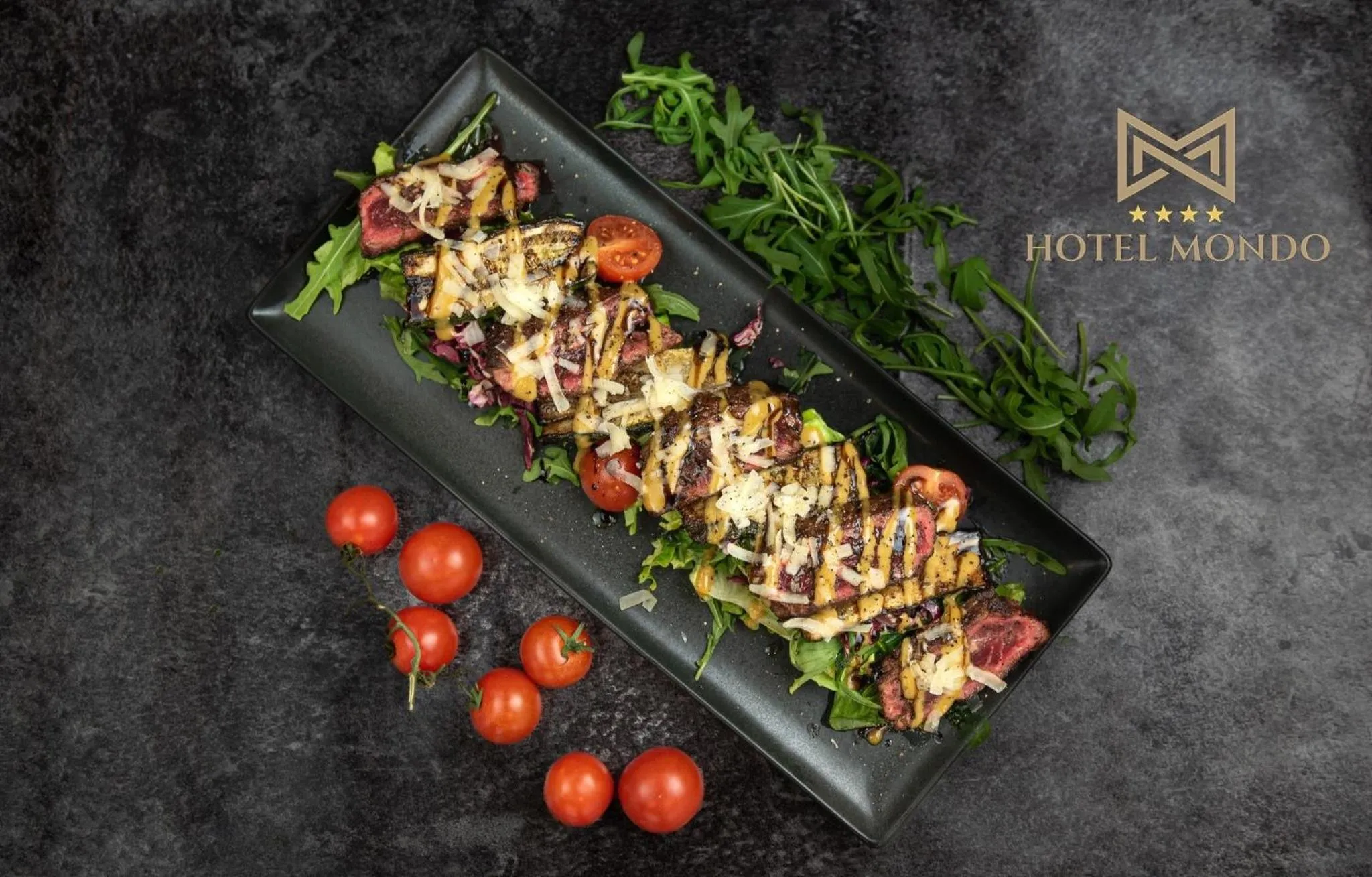 Restaurant/places to eat in Hotel Mondo