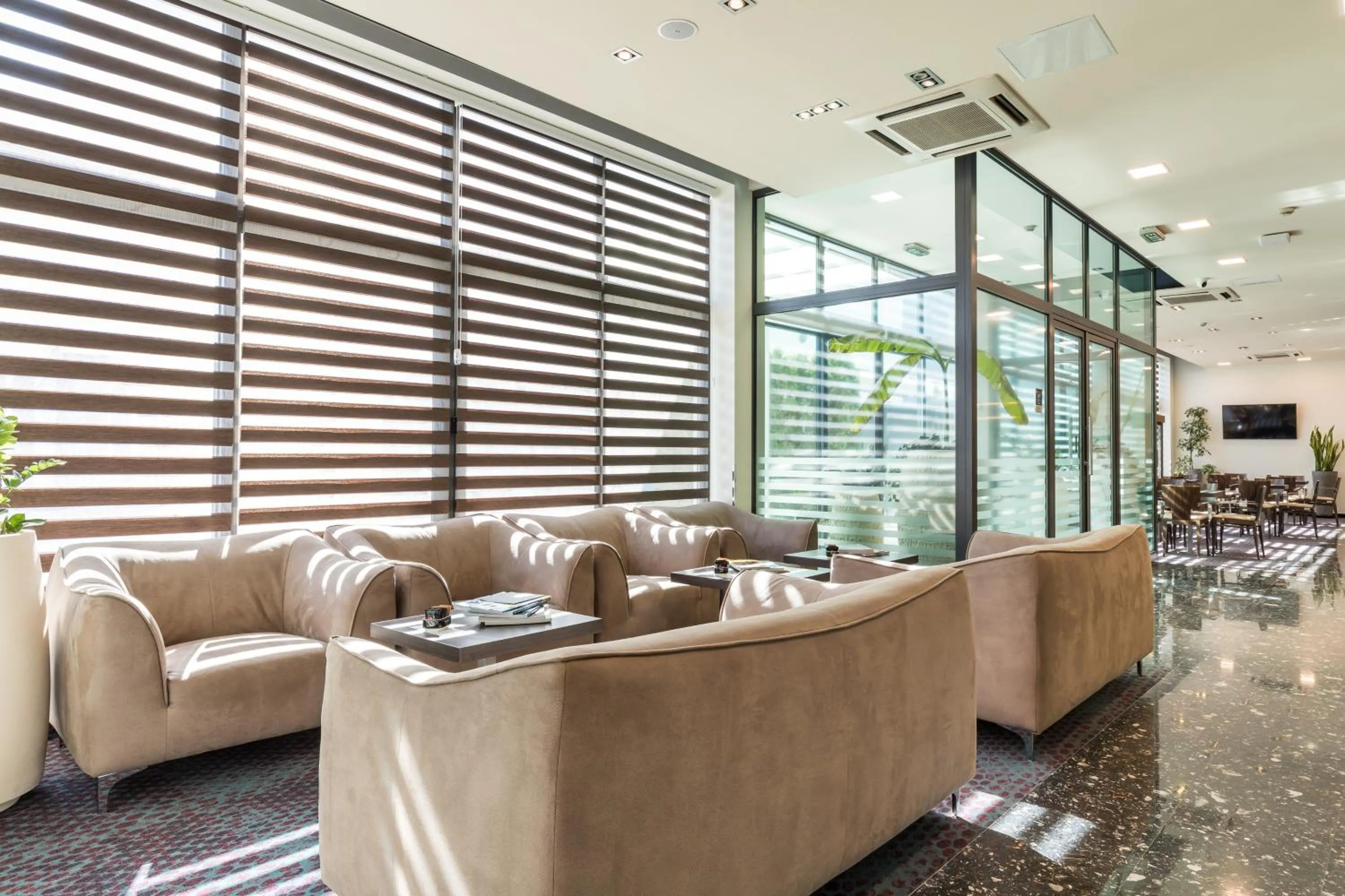 Property building in Hotel Mondo