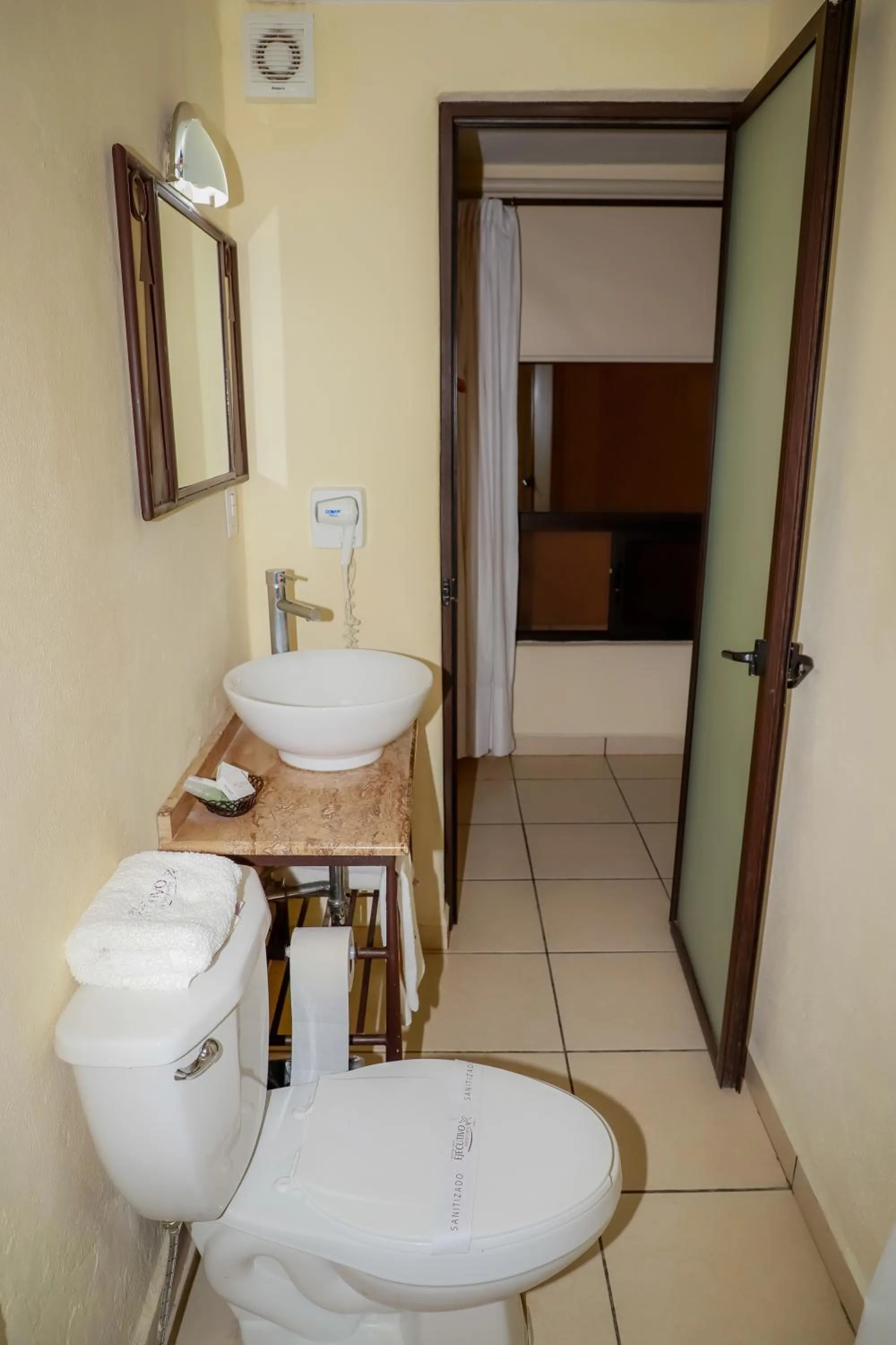 Bathroom in Hotel Ejecutivo Aeropuerto