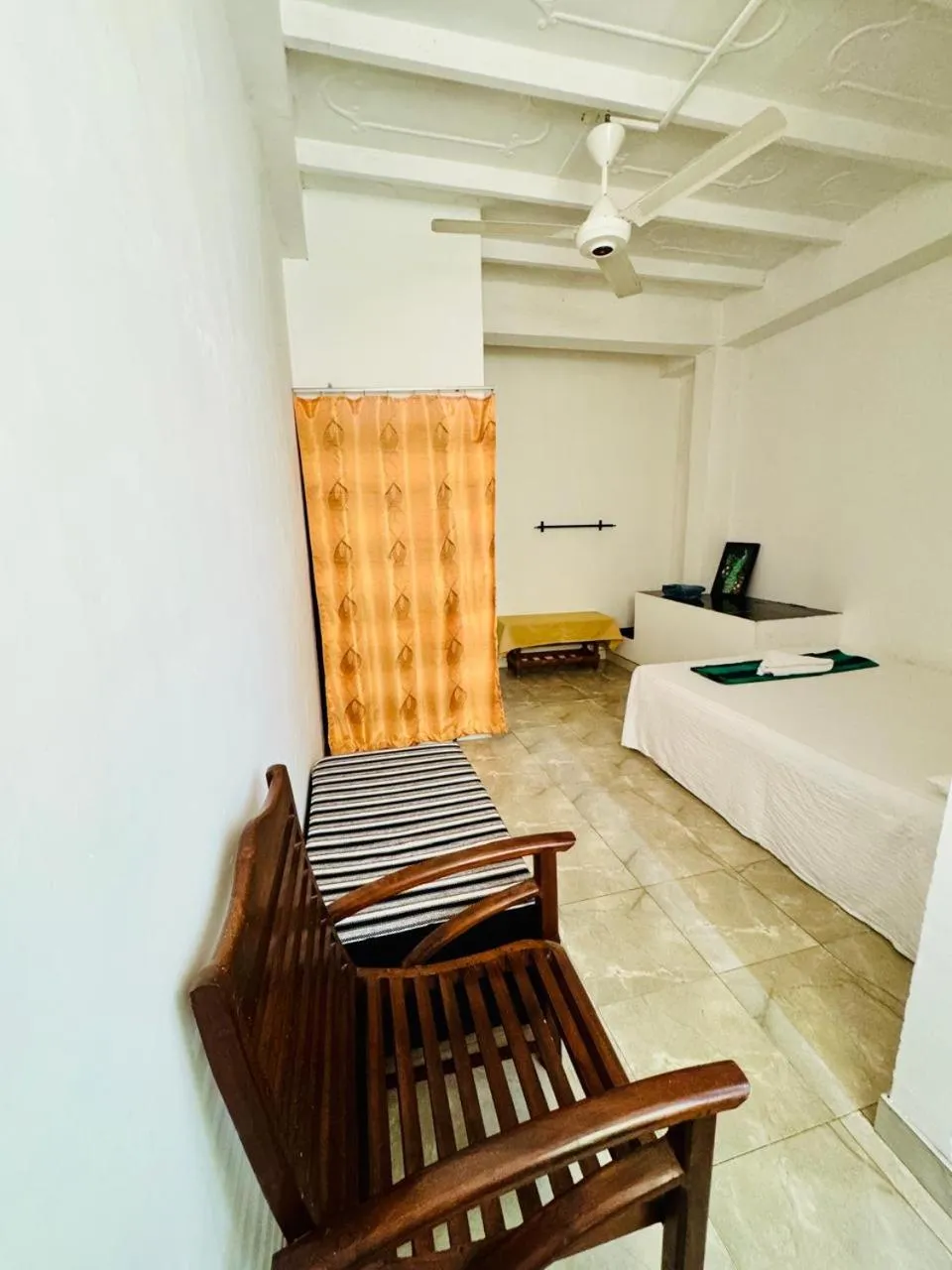 Bed in Dambulla Tourist Resort