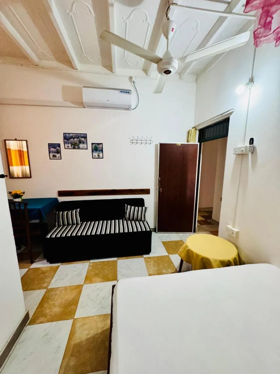 air conditioner, Bed in Dambulla Tourist Resort