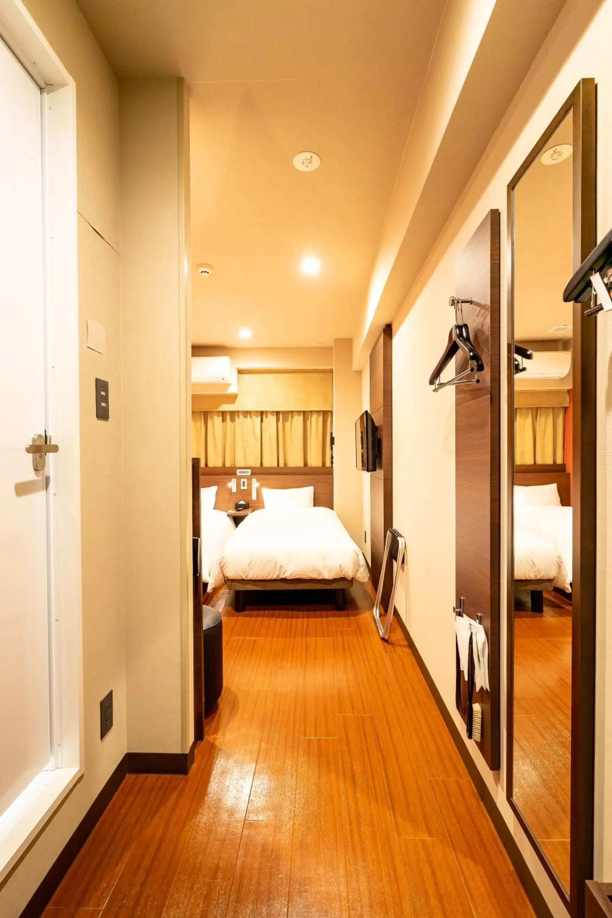 Twin Room with Bathroom - single occupancy in Red Roof Inn Kamata / Haneda Tokyo Twin Room with Bathroom - single occupancy in Red Roof Inn Kamata / Haneda Tokyo