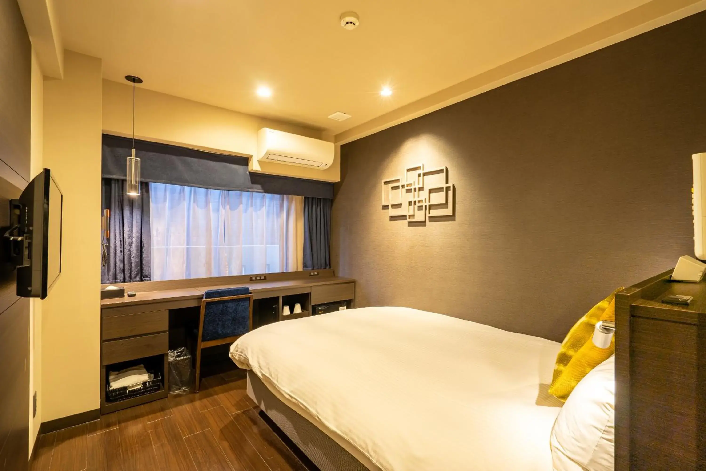 Double Room with Bathroom - single occupancy in Red Roof Inn Kamata / Haneda Tokyo Double Room with Bathroom - single occupancy in Red Roof Inn Kamata / Haneda Tokyo