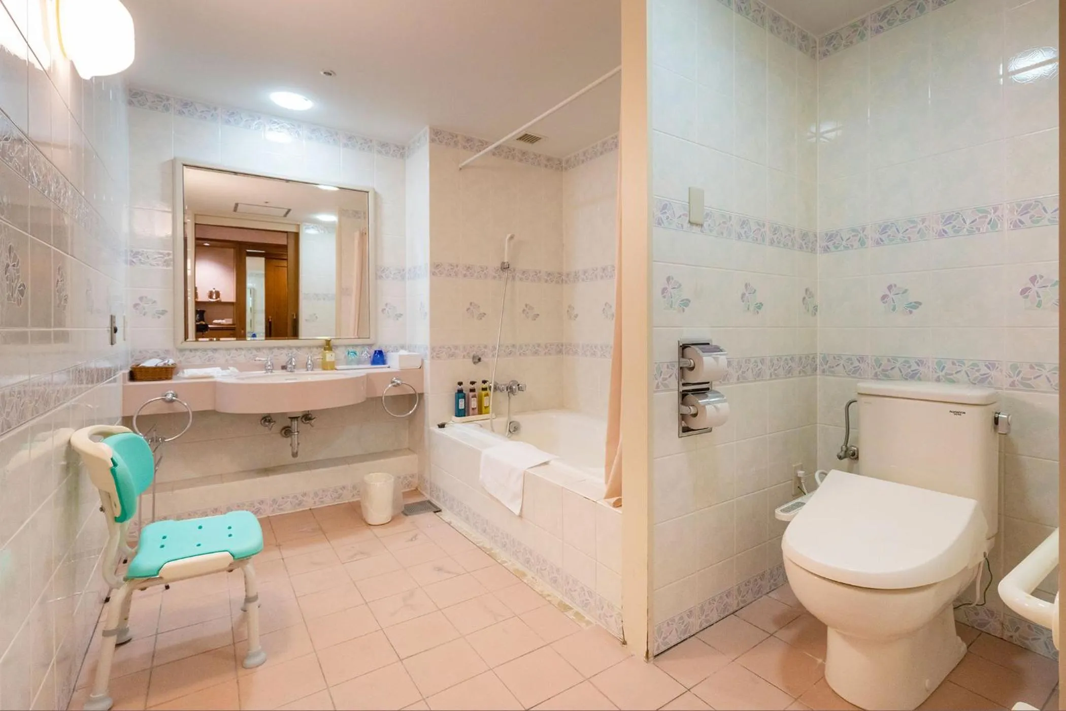 Ooedo Onsen Monogatari Premium Saikaibashi