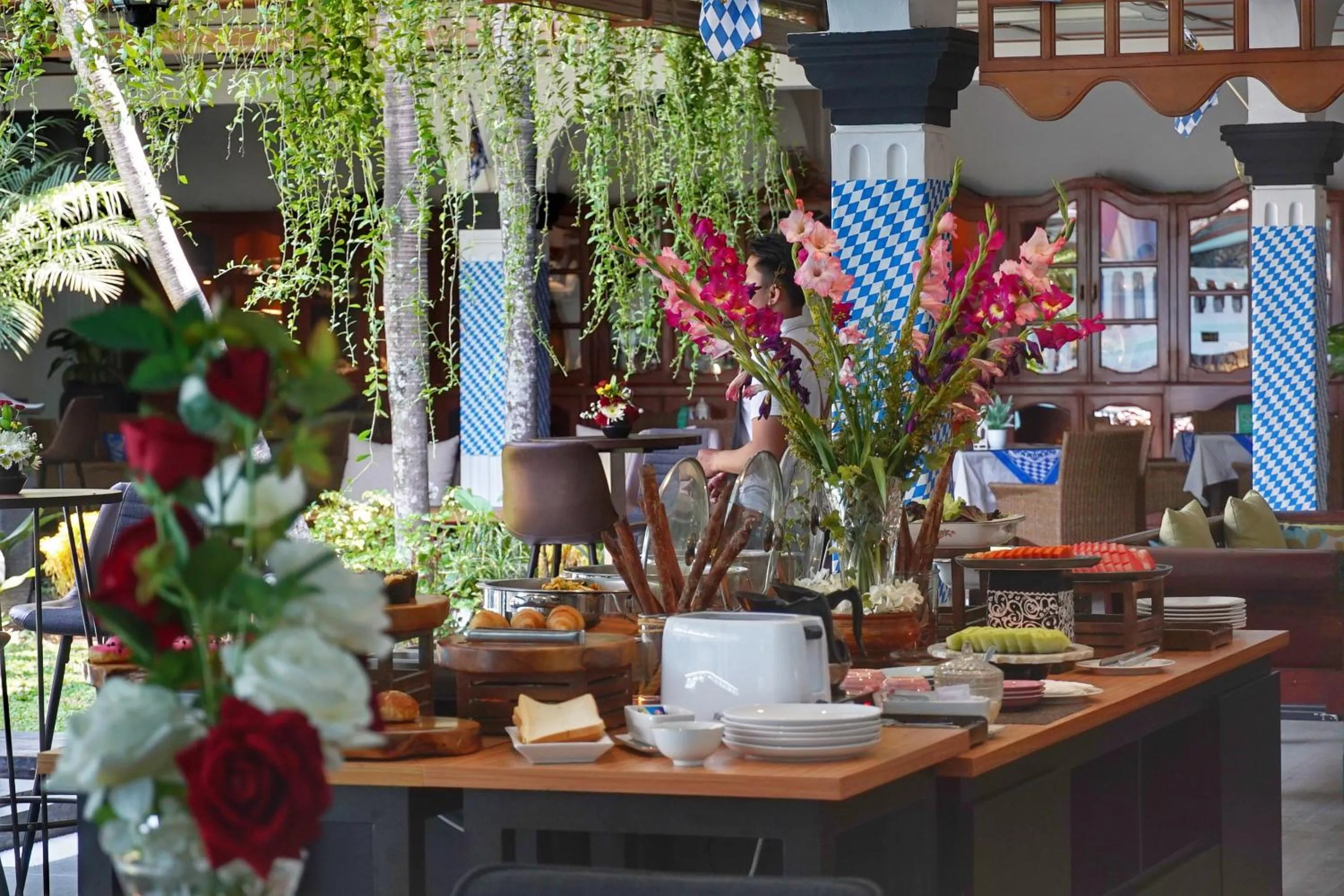 Raintree Boutique Villa & Gallery