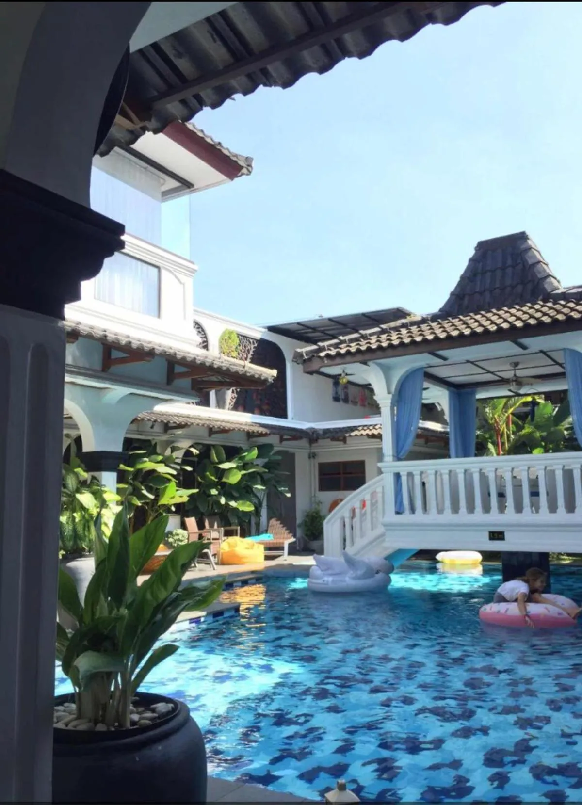 Swimming pool in Raintree Boutique Villa & Gallery