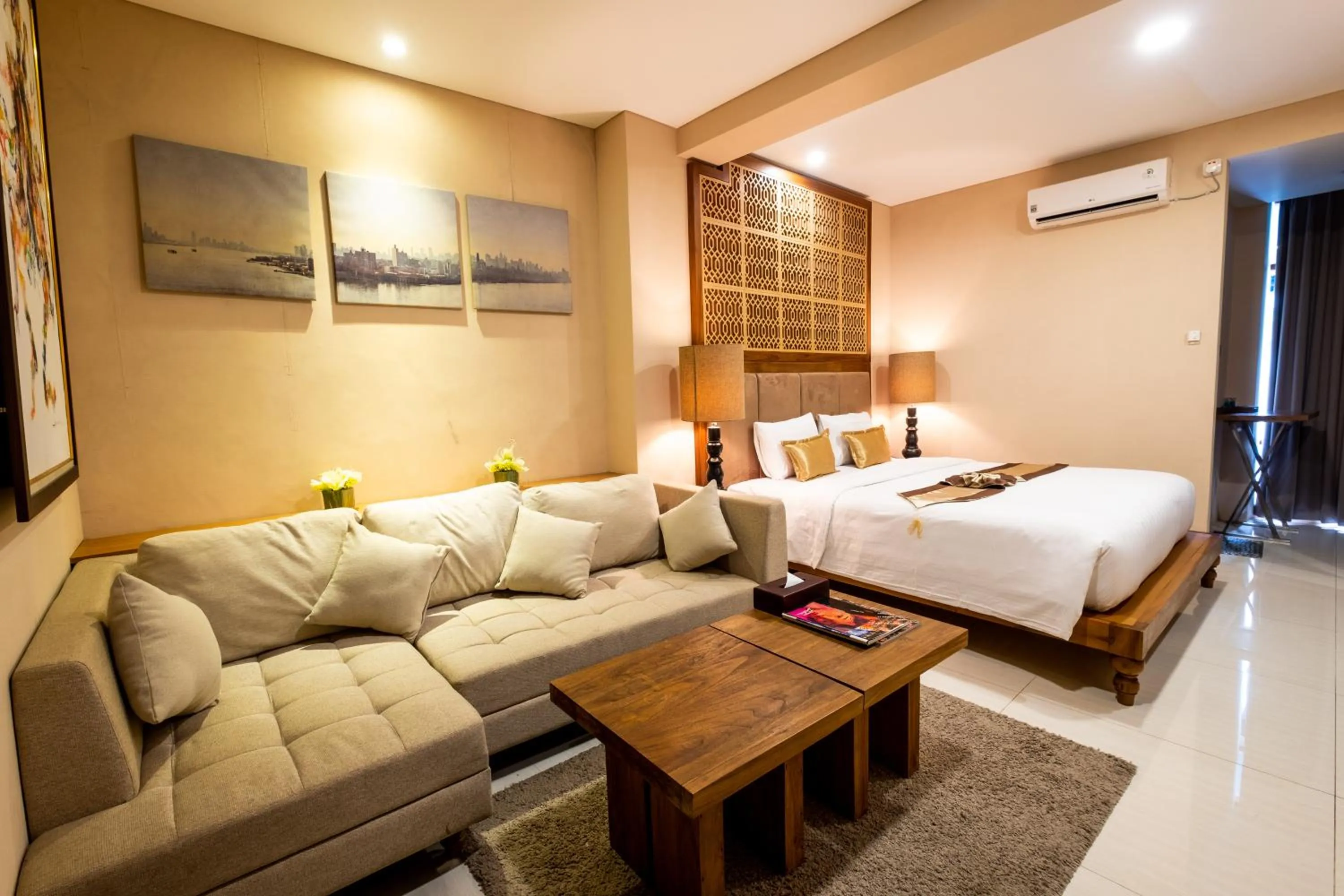 Bed in Raintree Boutique Villa & Gallery