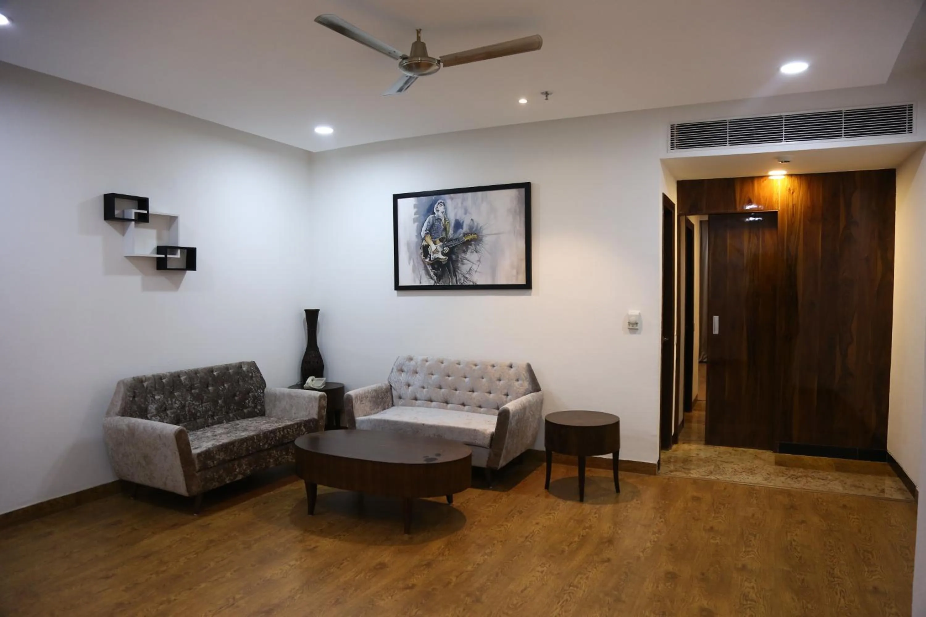 Living room in Ana Clarks Inn, Panchkula