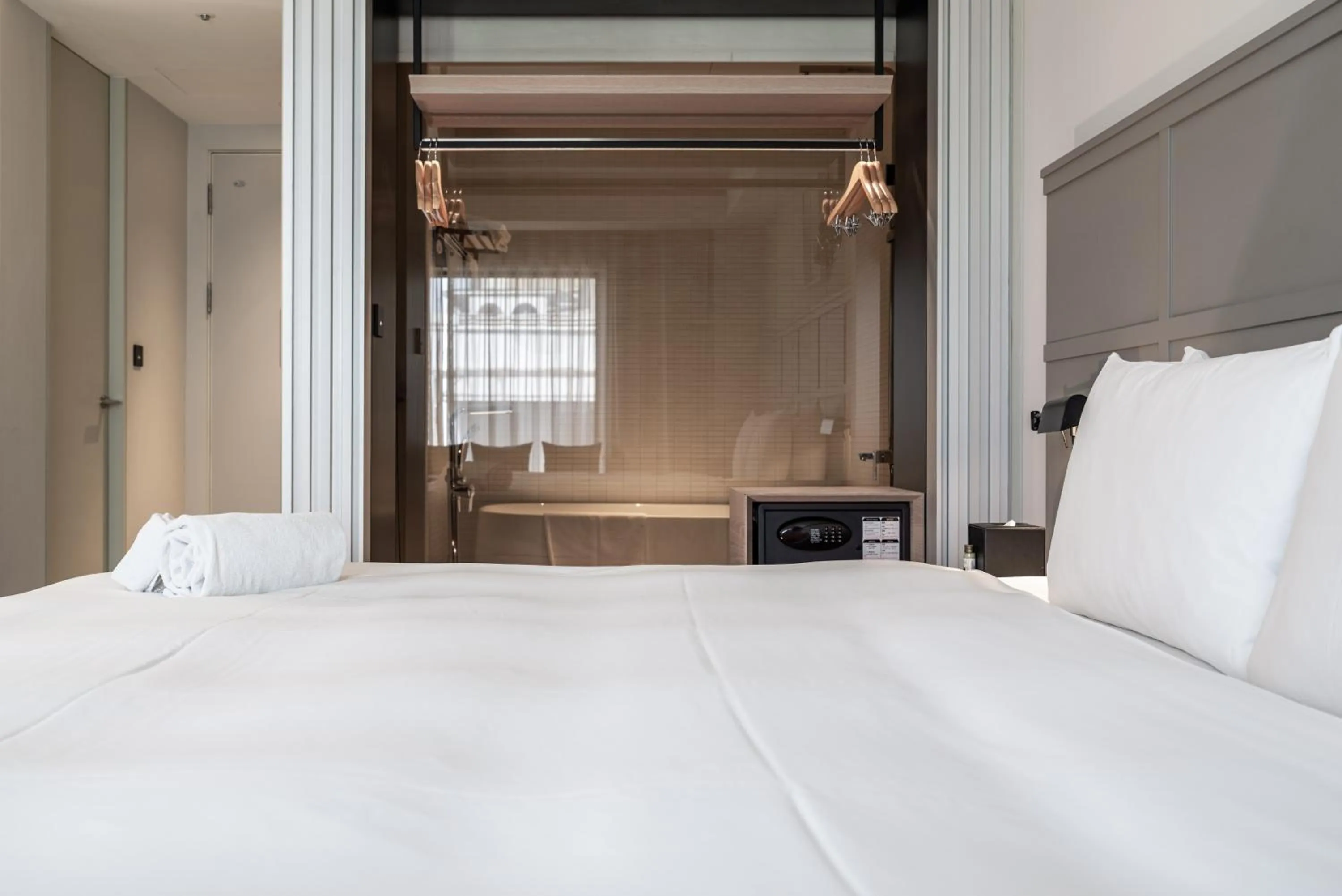 Photo of the whole room, Bed in Greet Inn