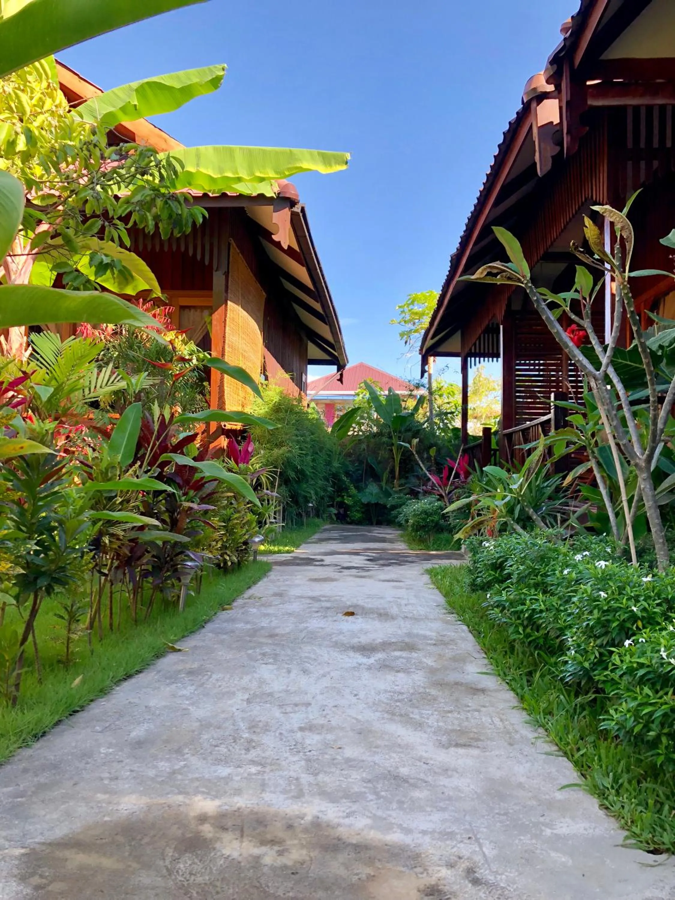 Garden in Inle Cottage Boutique Hotel