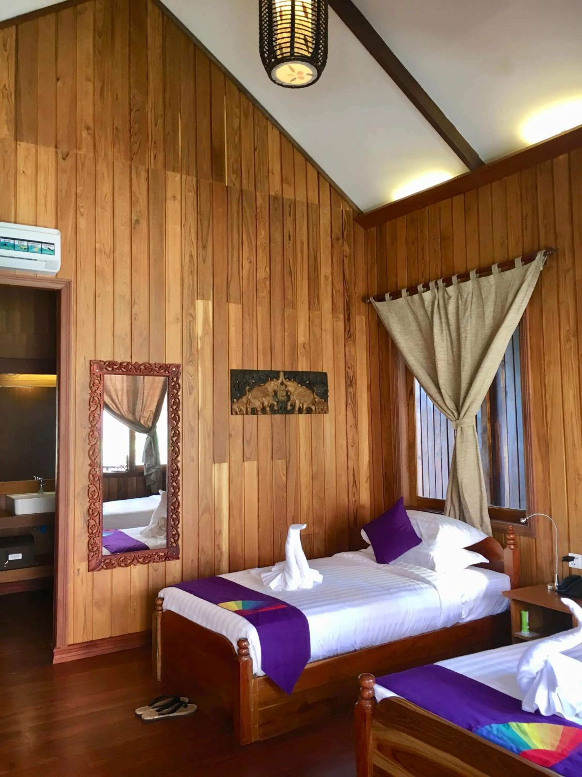 Photo of the whole room, Bed in Inle Cottage Boutique Hotel