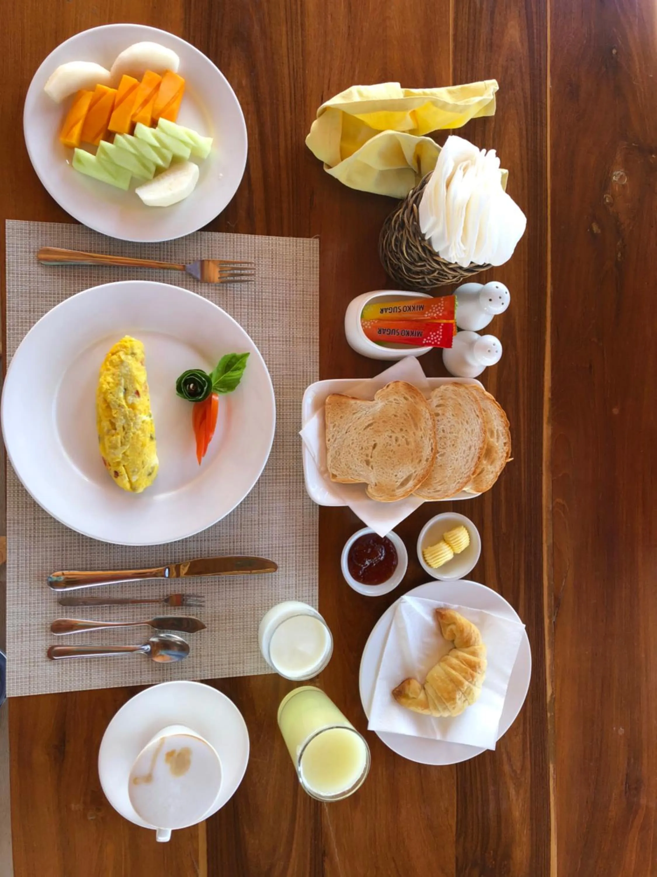 Breakfast in Inle Cottage Boutique Hotel
