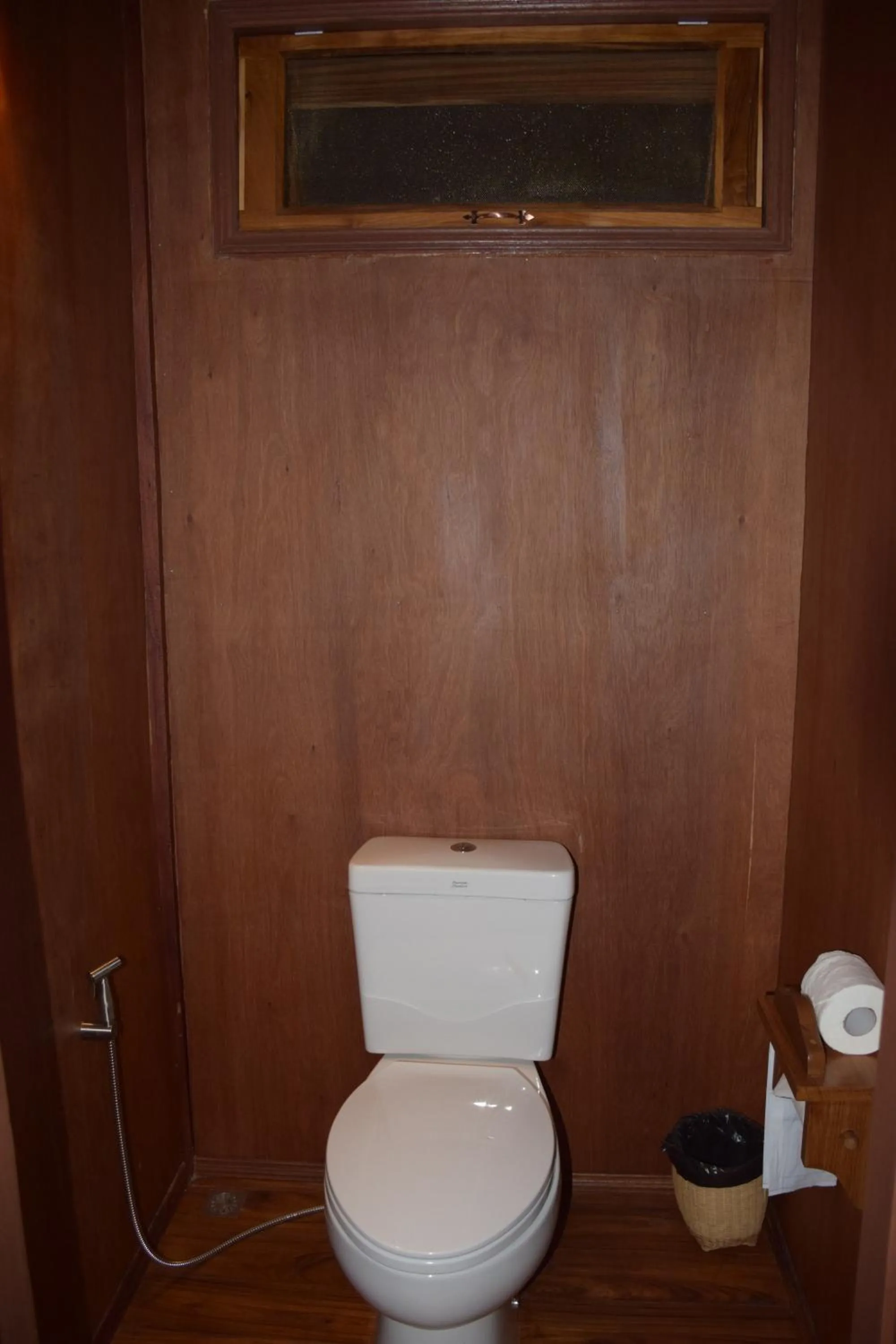 Toilet in Inle Cottage Boutique Hotel