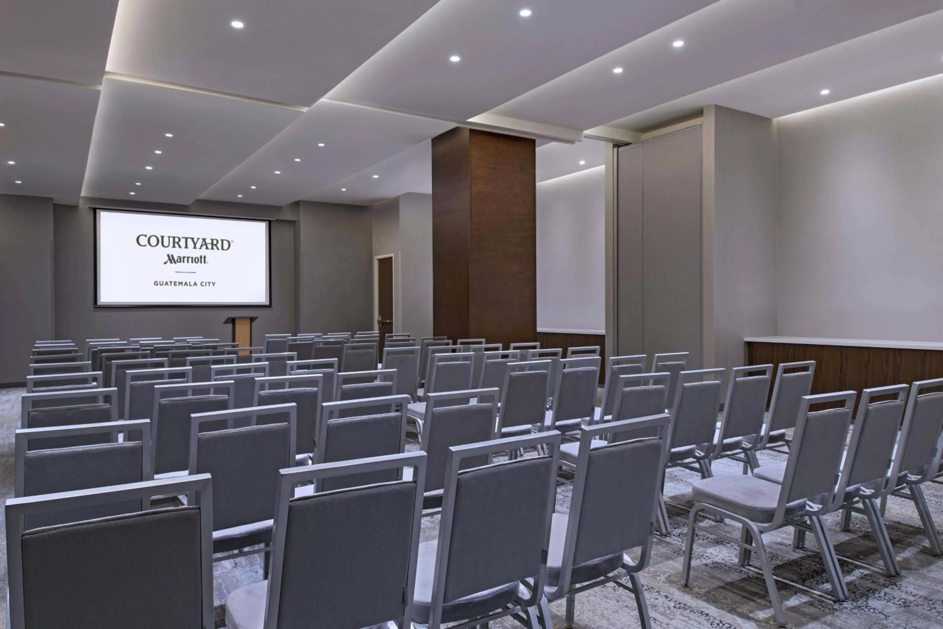 Meeting/conference room in Courtyard by Marriott Guatemala City