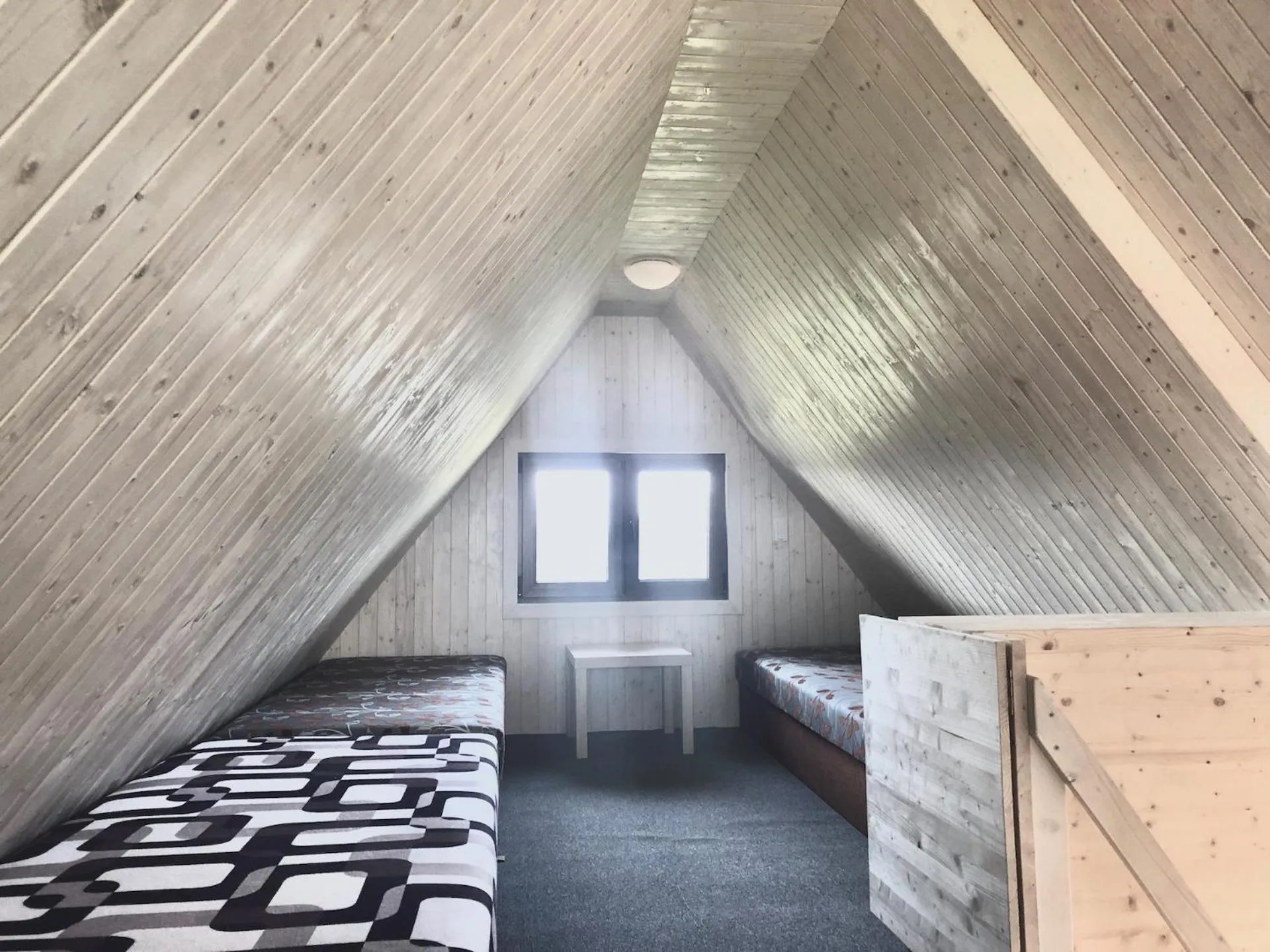 Bed in Retro chaty Soběšky