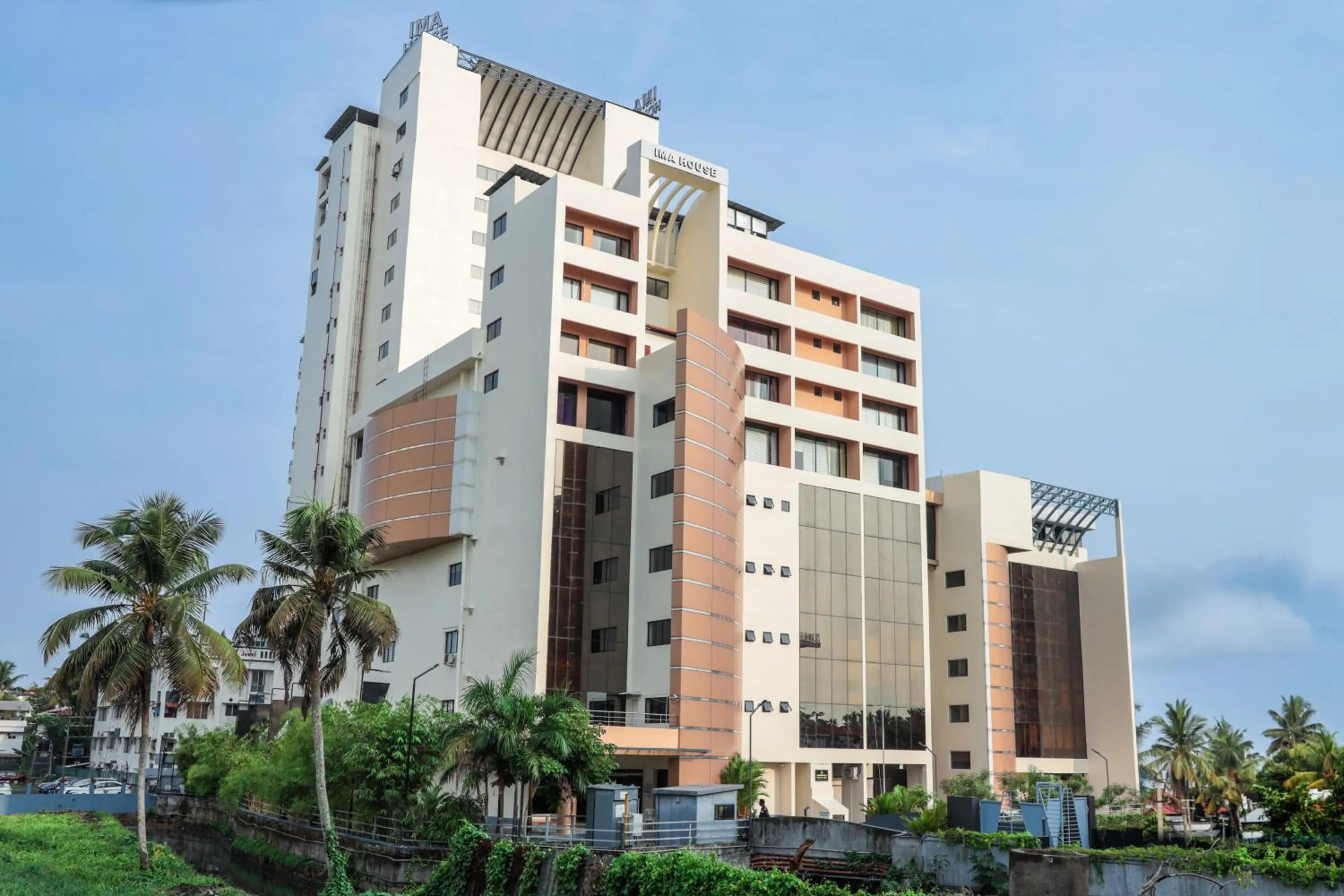 Facade/entrance in IMA House