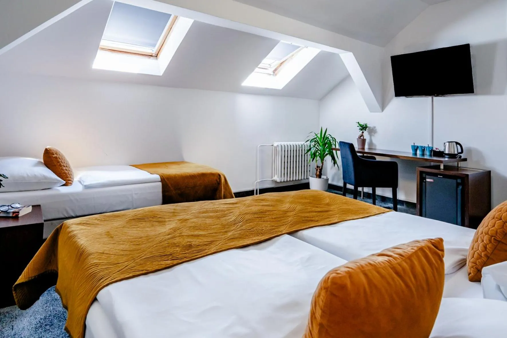 Photo of the whole room, Bed in Elisabeth Old Town