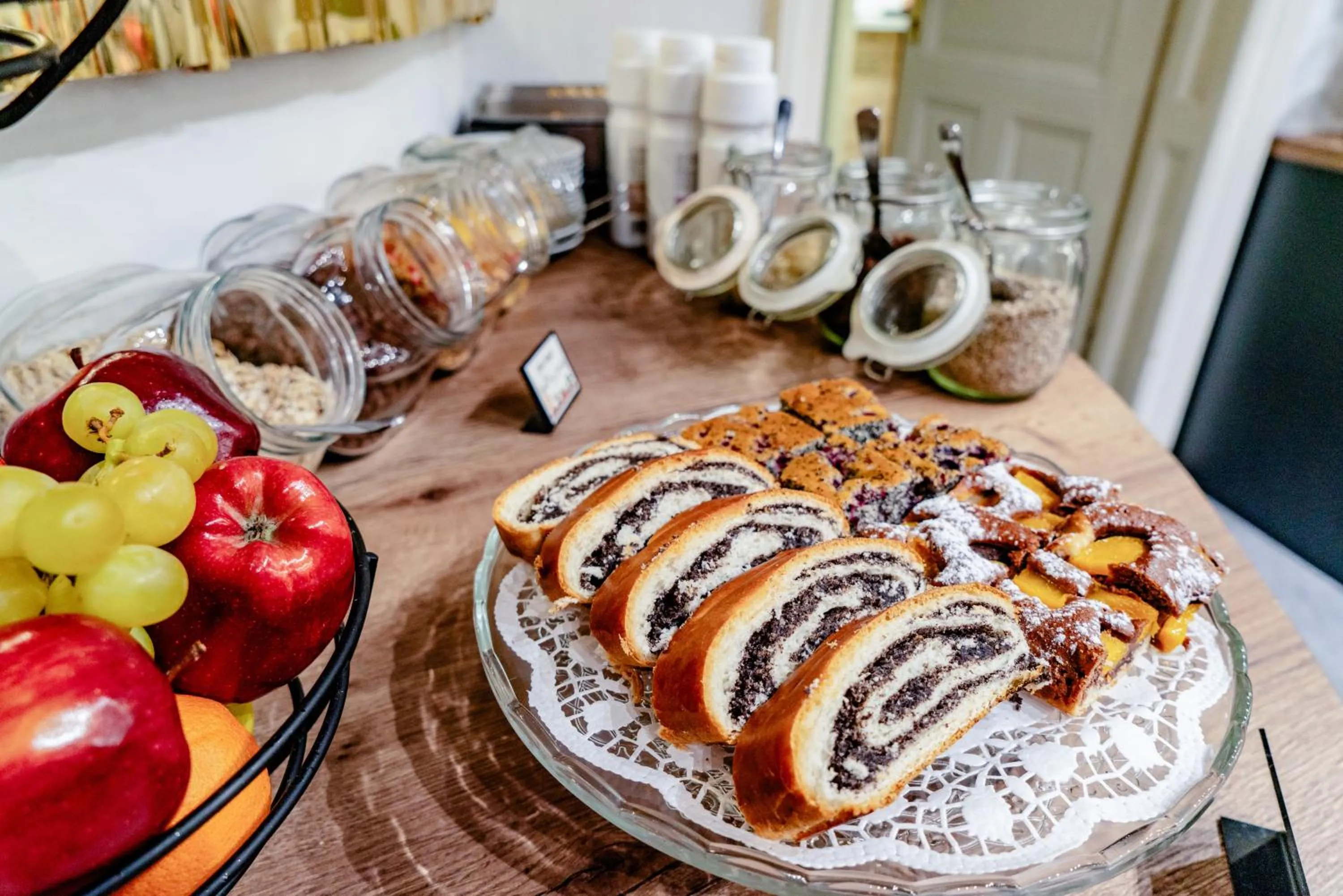 Breakfast in Elisabeth Old Town