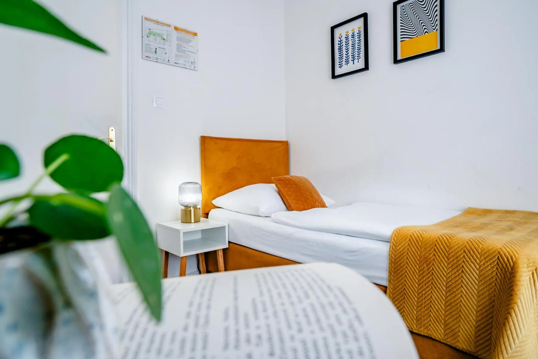 Photo of the whole room, Bed in Elisabeth Old Town