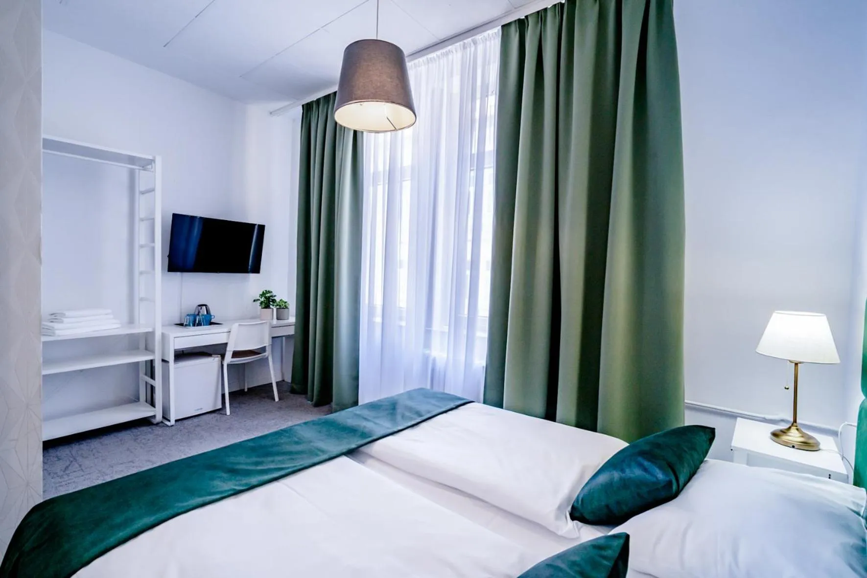 Photo of the whole room, Bed in Elisabeth Old Town