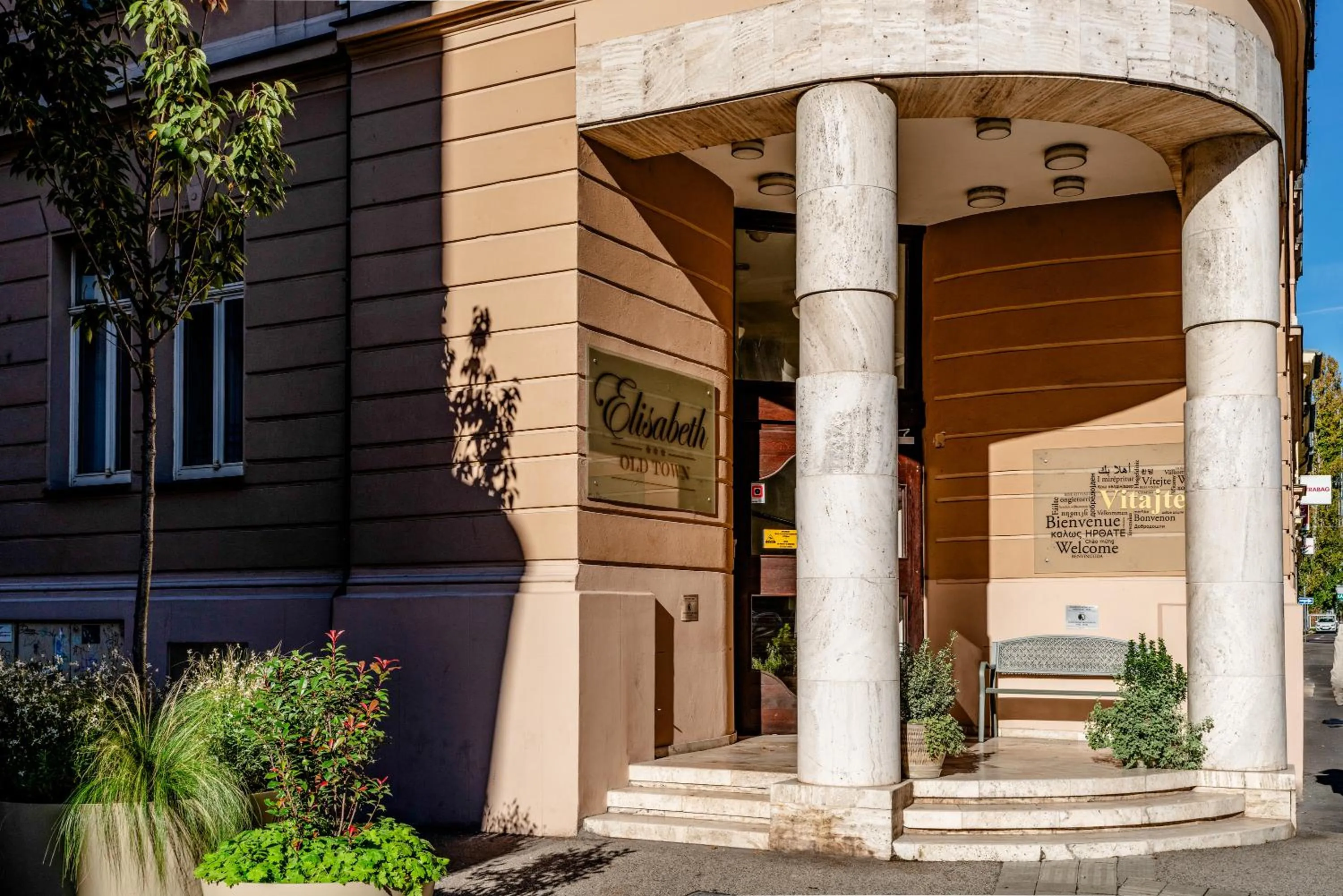 Property building in Elisabeth Old Town