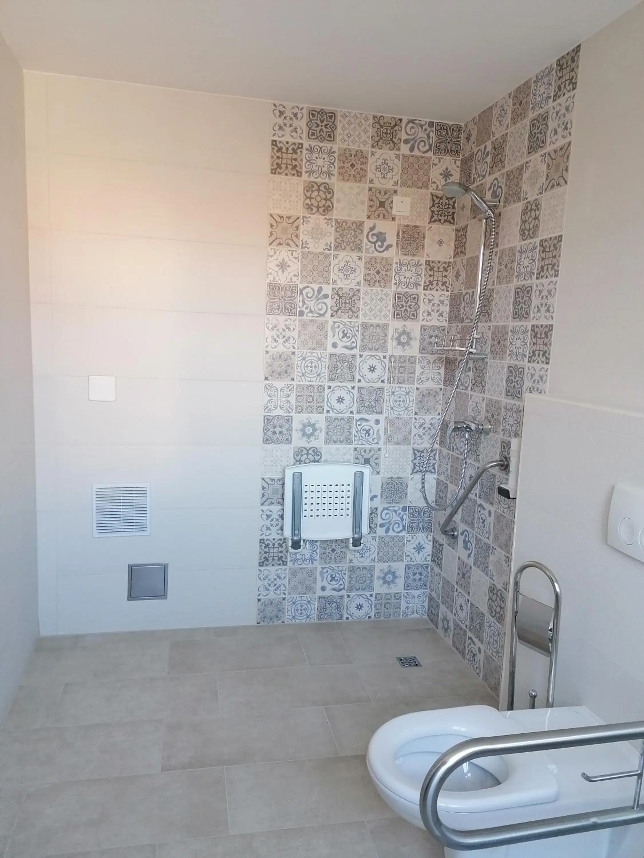 Bathroom in Hotel Borovnik