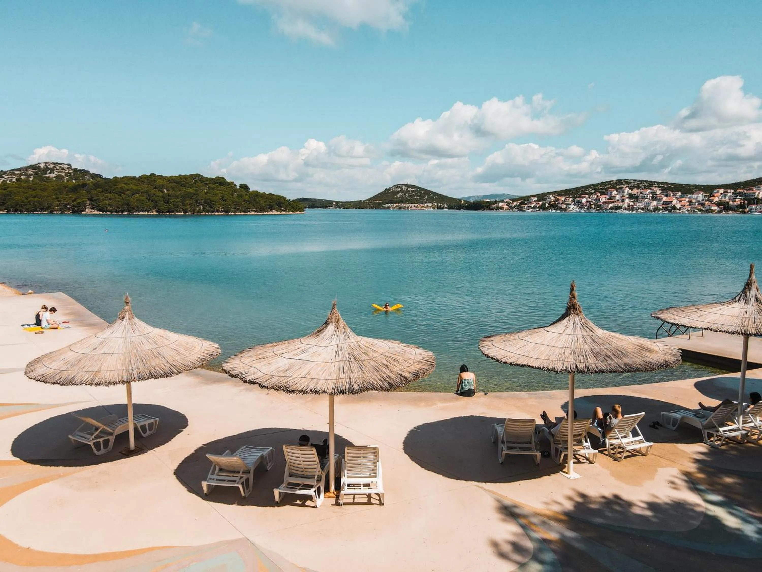Beach in Hotel Borovnik