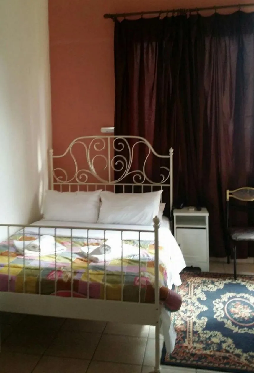 Bedroom, Bed in Hotel Korydallos