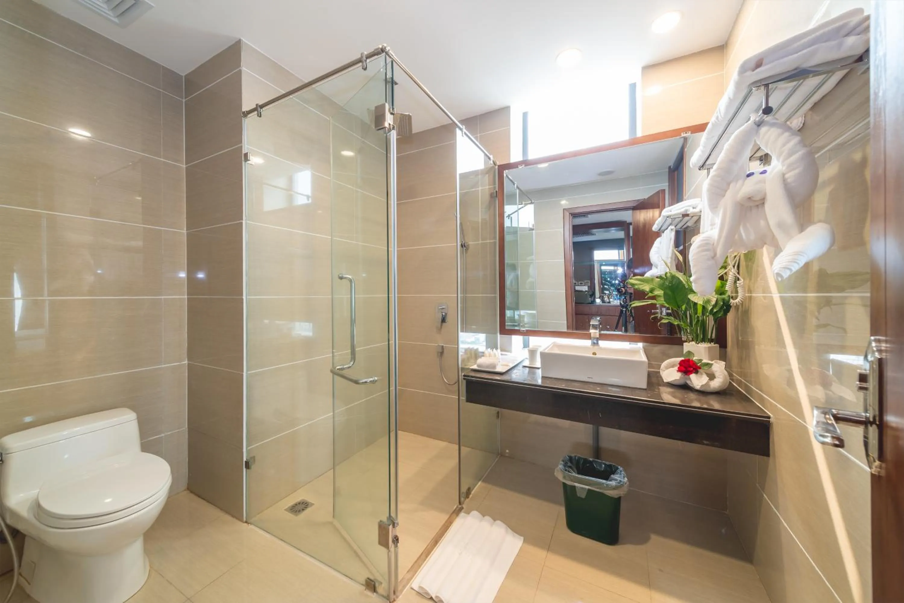 Bathroom in Bien Bac Hotel