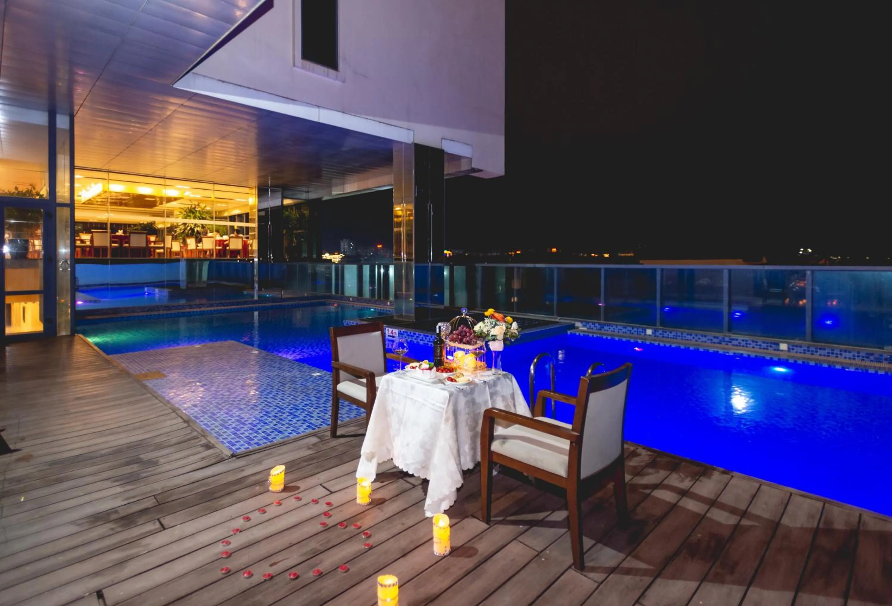 Swimming pool in Bien Bac Hotel