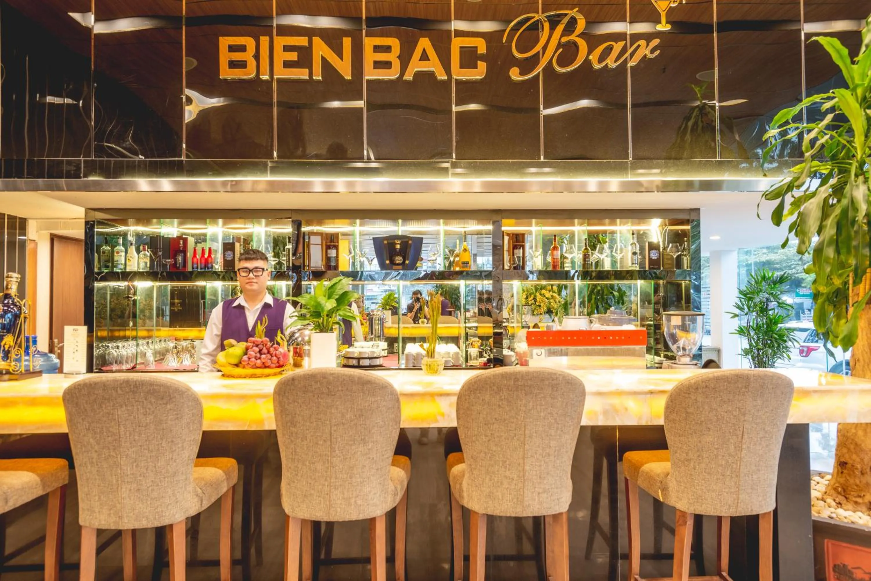 Lounge or bar in Bien Bac Hotel