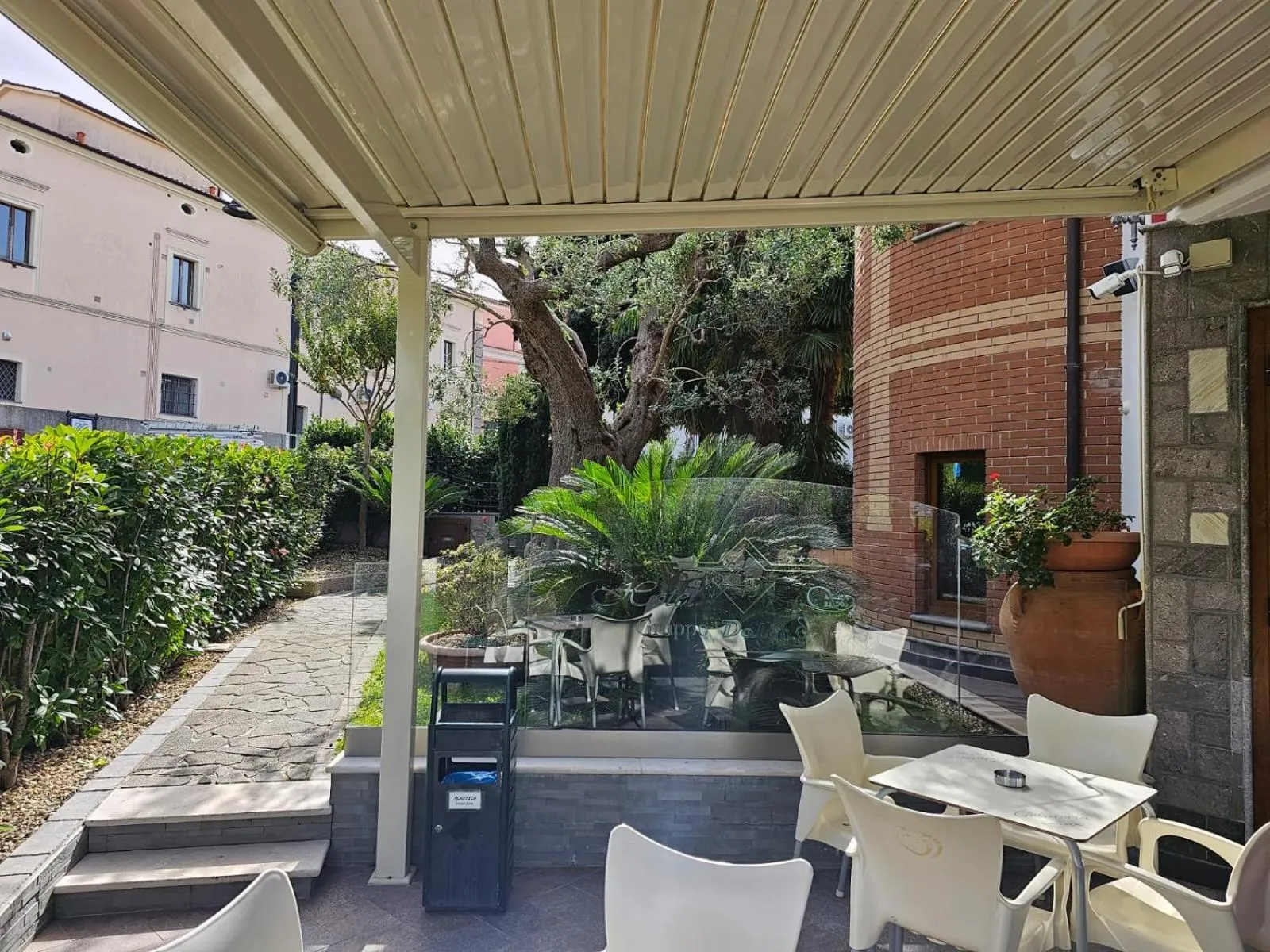 Patio in Hotel Sirio