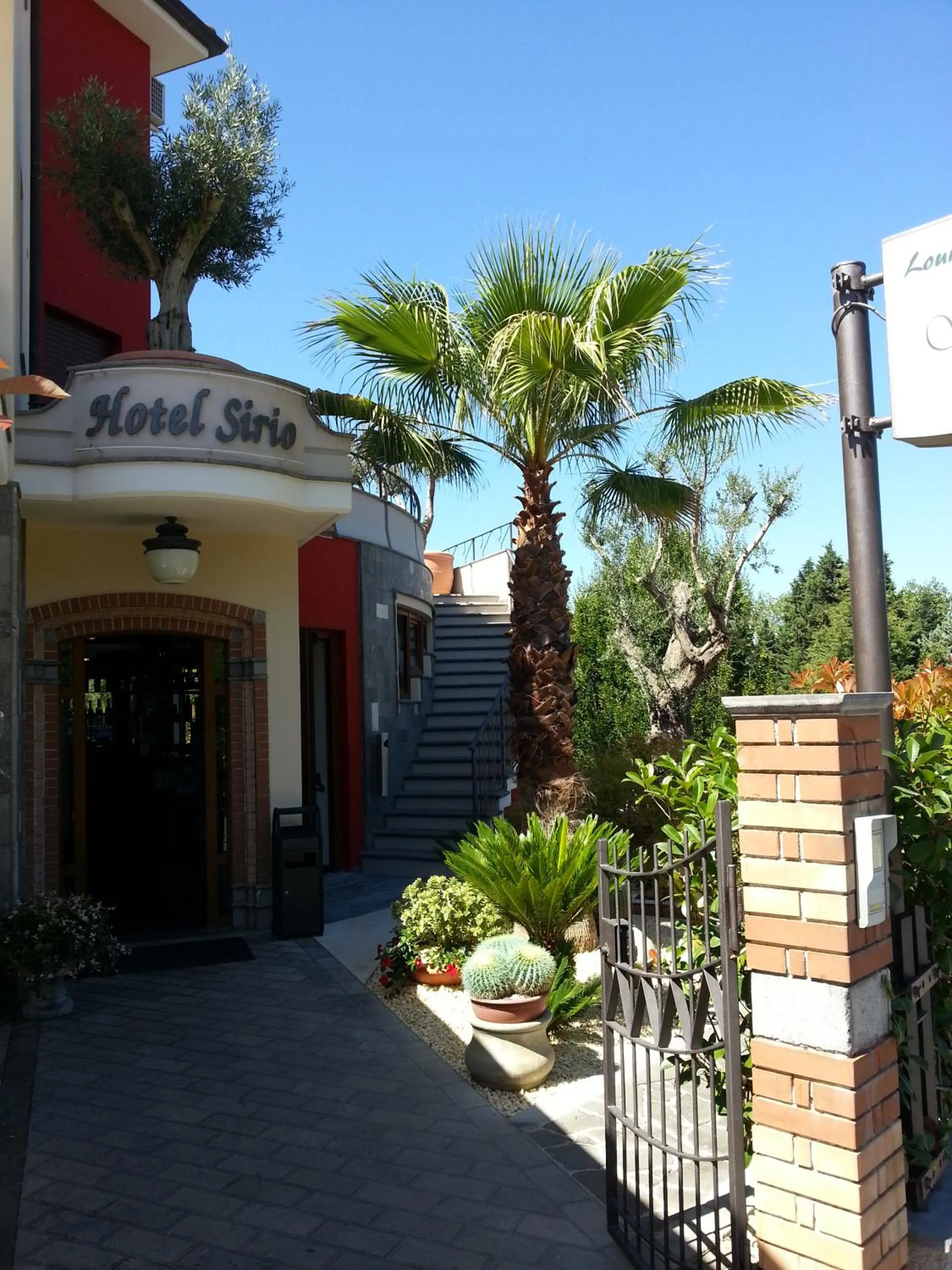 Facade/entrance in Hotel Sirio