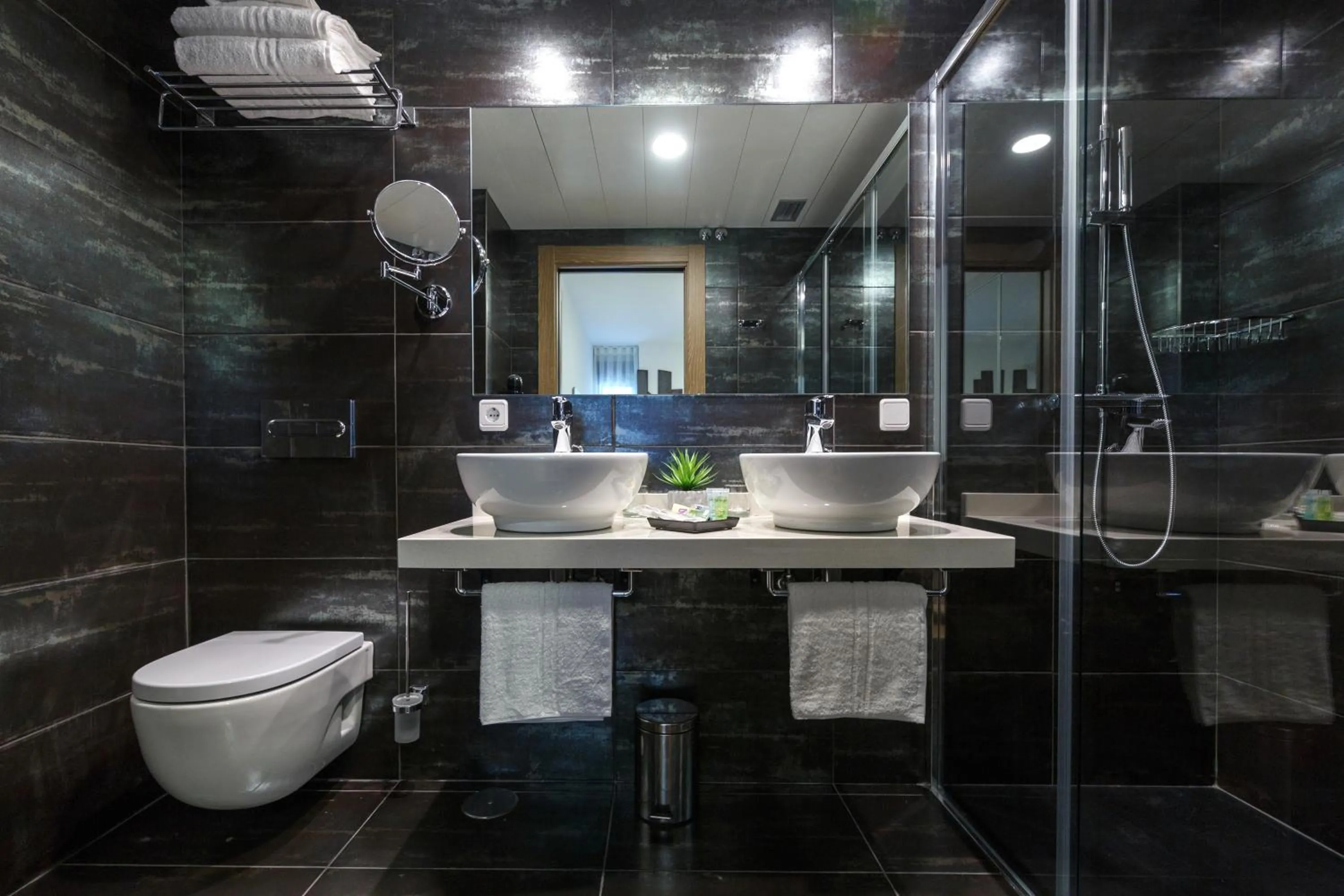 Bathroom in Suite Home Sardinero