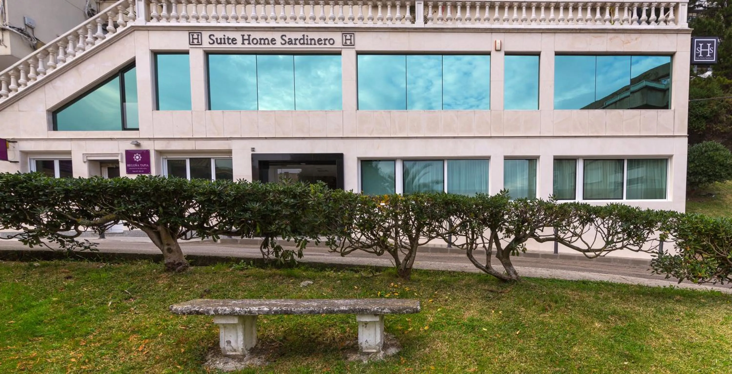 Facade/entrance in Suite Home Sardinero