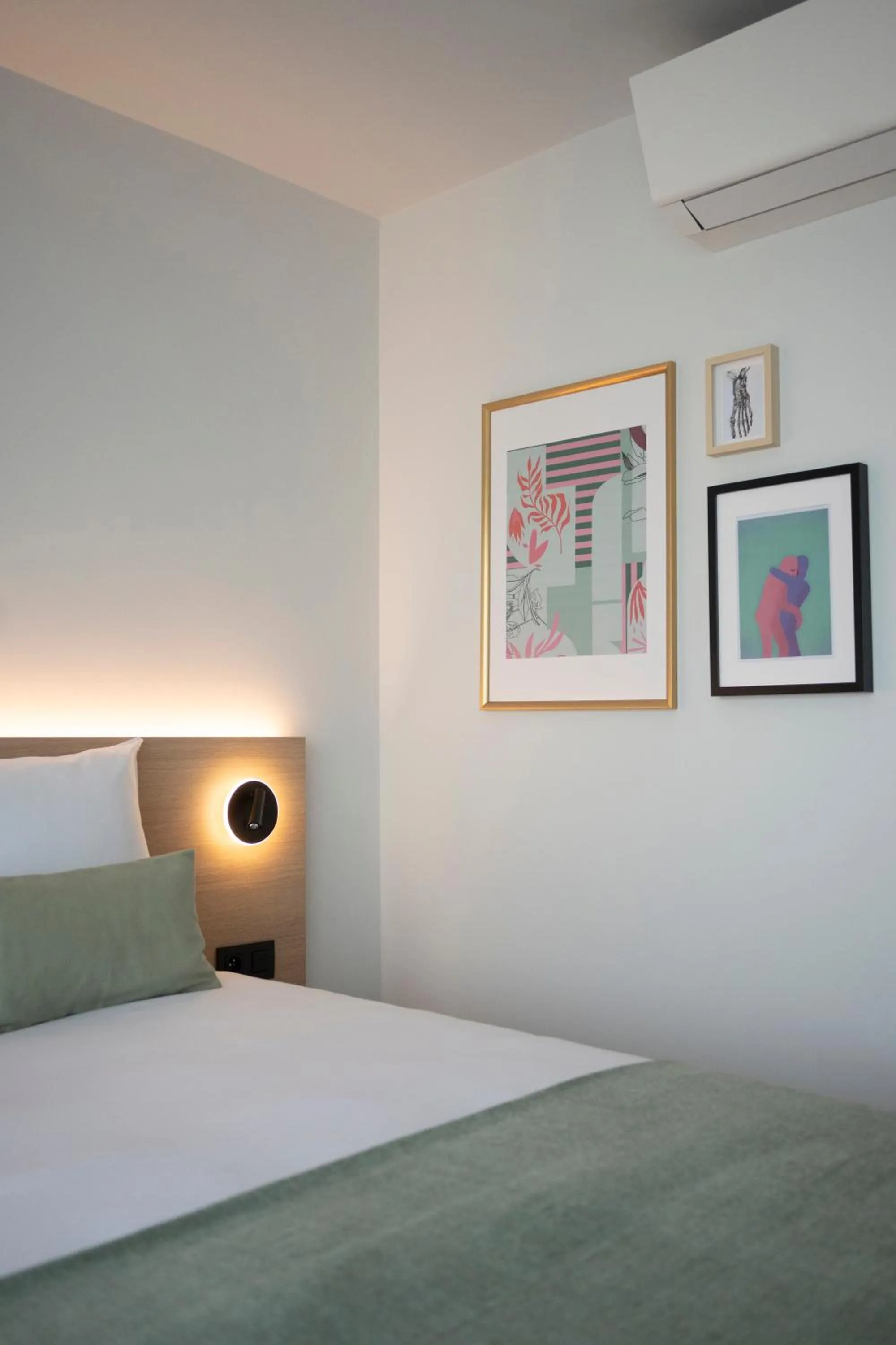 Bedroom, Bed in Jill Hotel Brussels