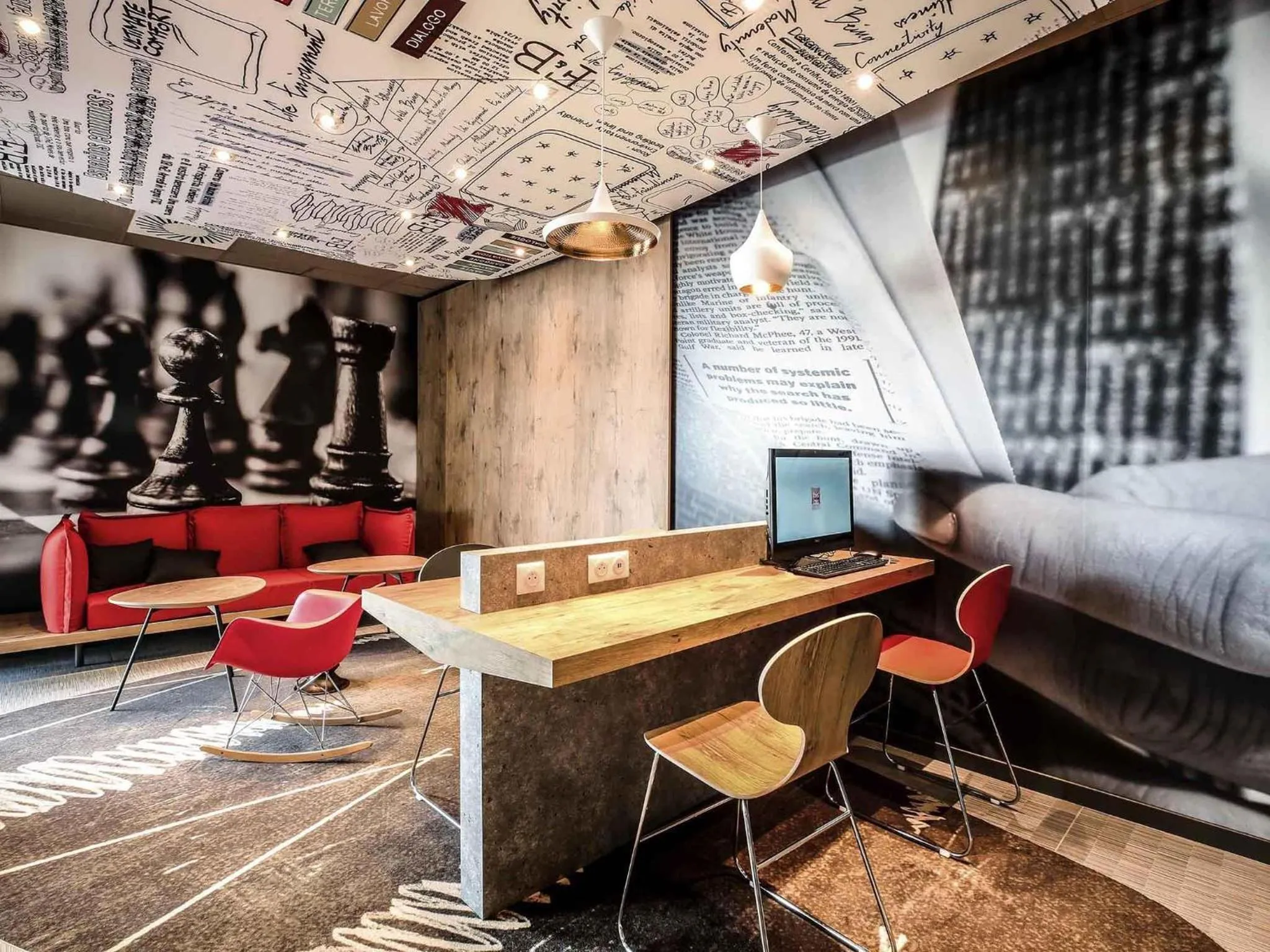 Property building in Ibis Niort Est Mendes France