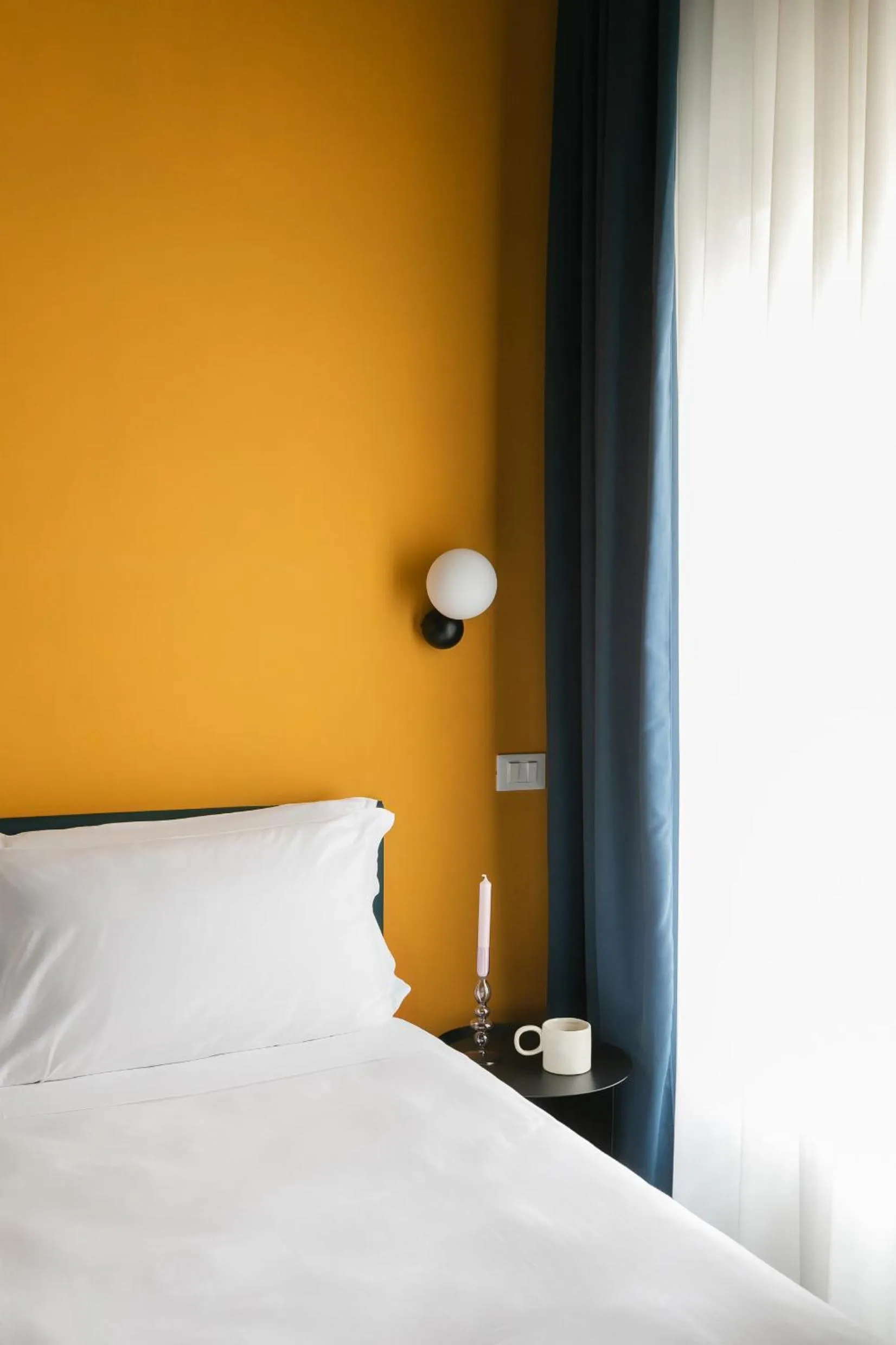 Bedroom, Bed in Passepartout