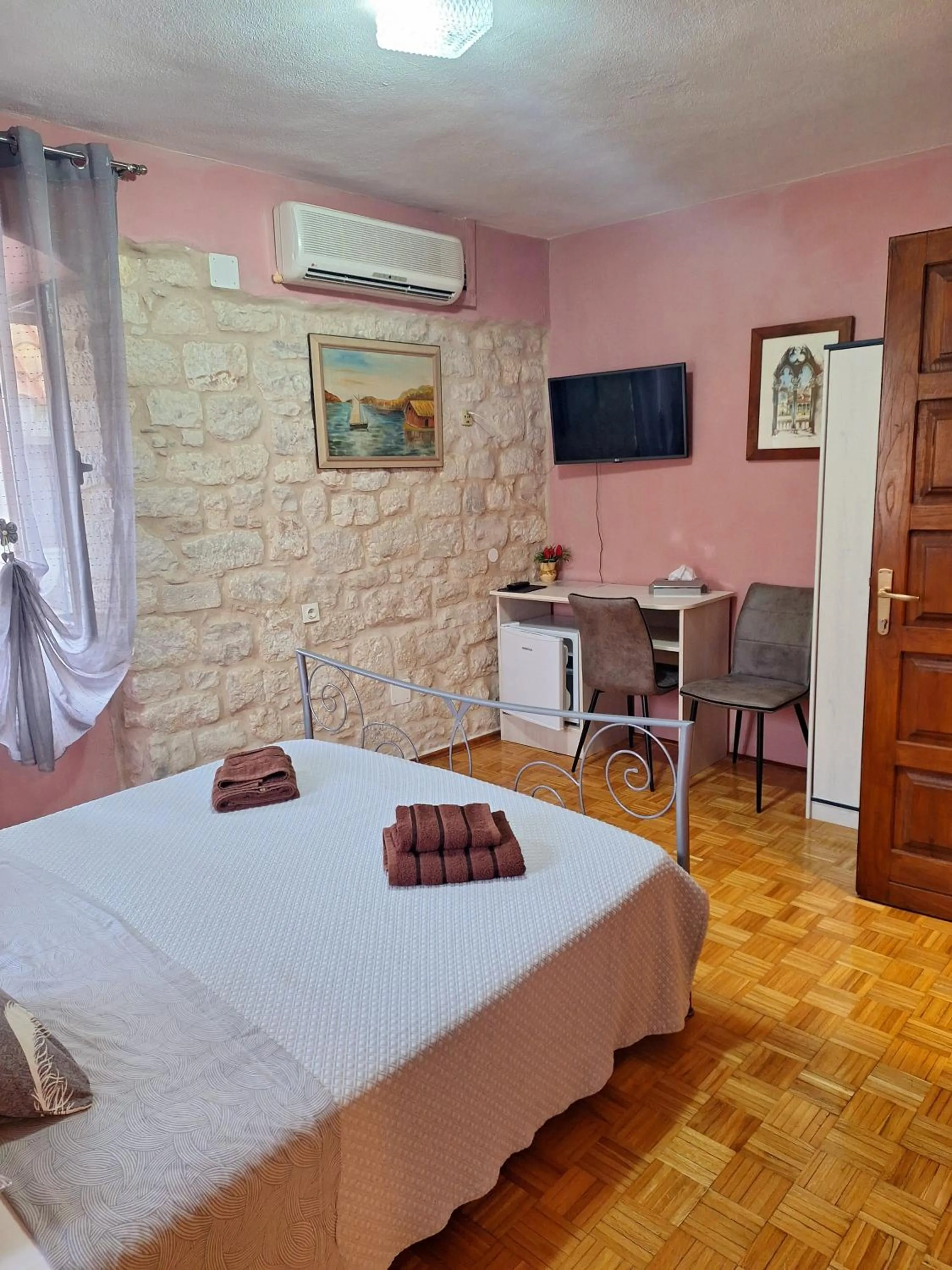 View (from property/room), Bed in Palace Derossi