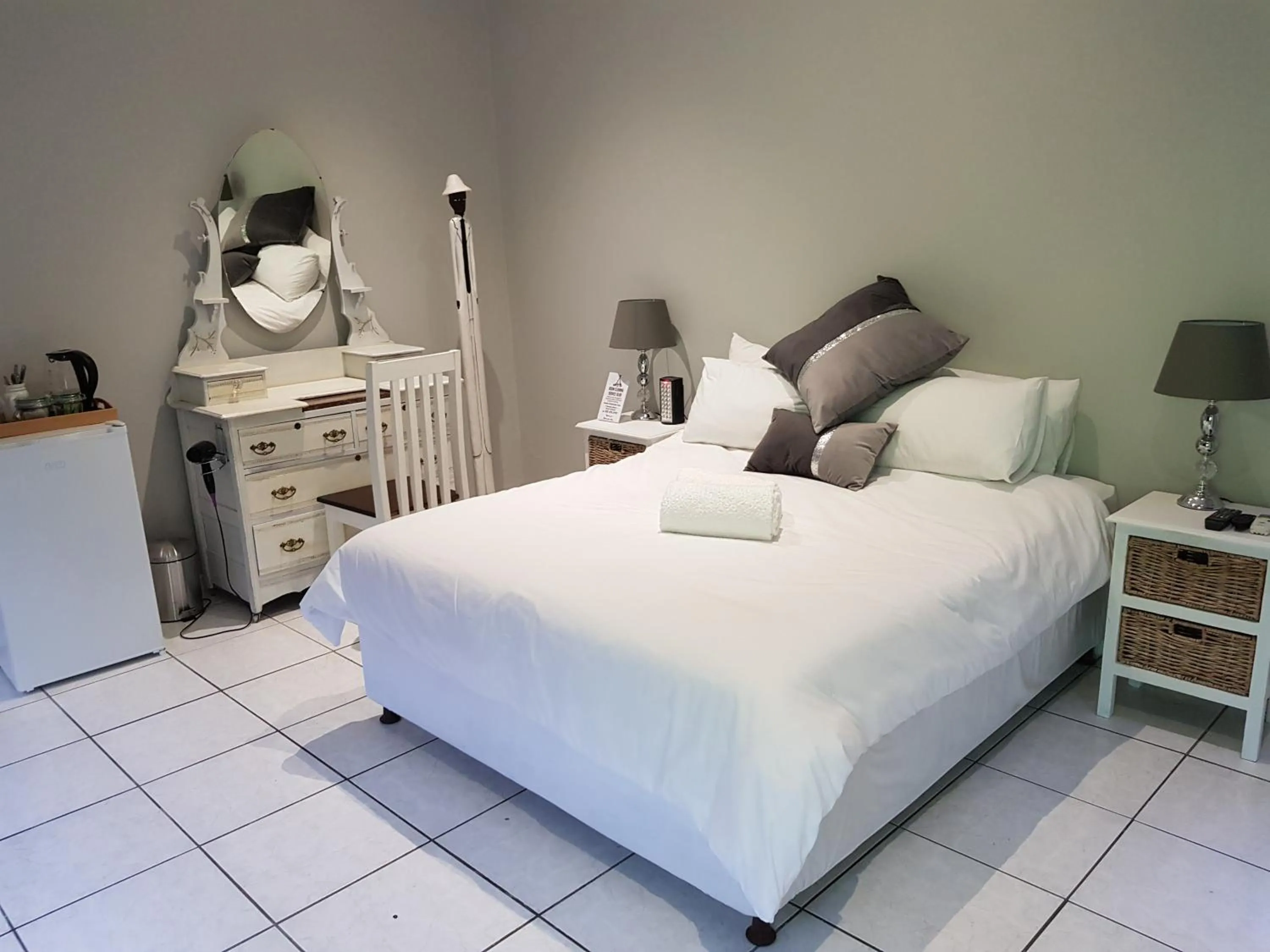 Photo of the whole room, Bed in Zonnevanger Guesthouse