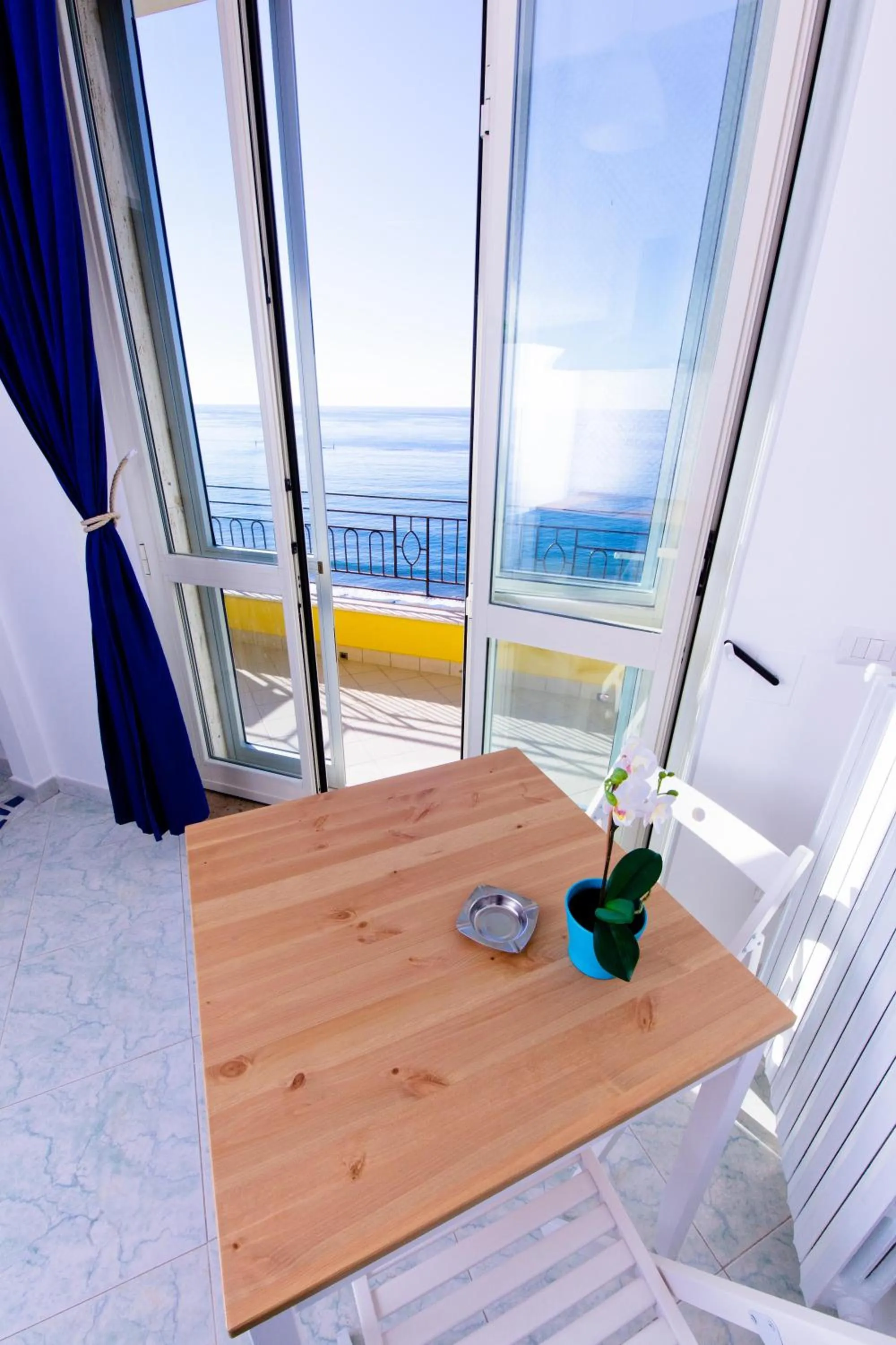 City view in On the beach Sea-view&Kitchen In Room