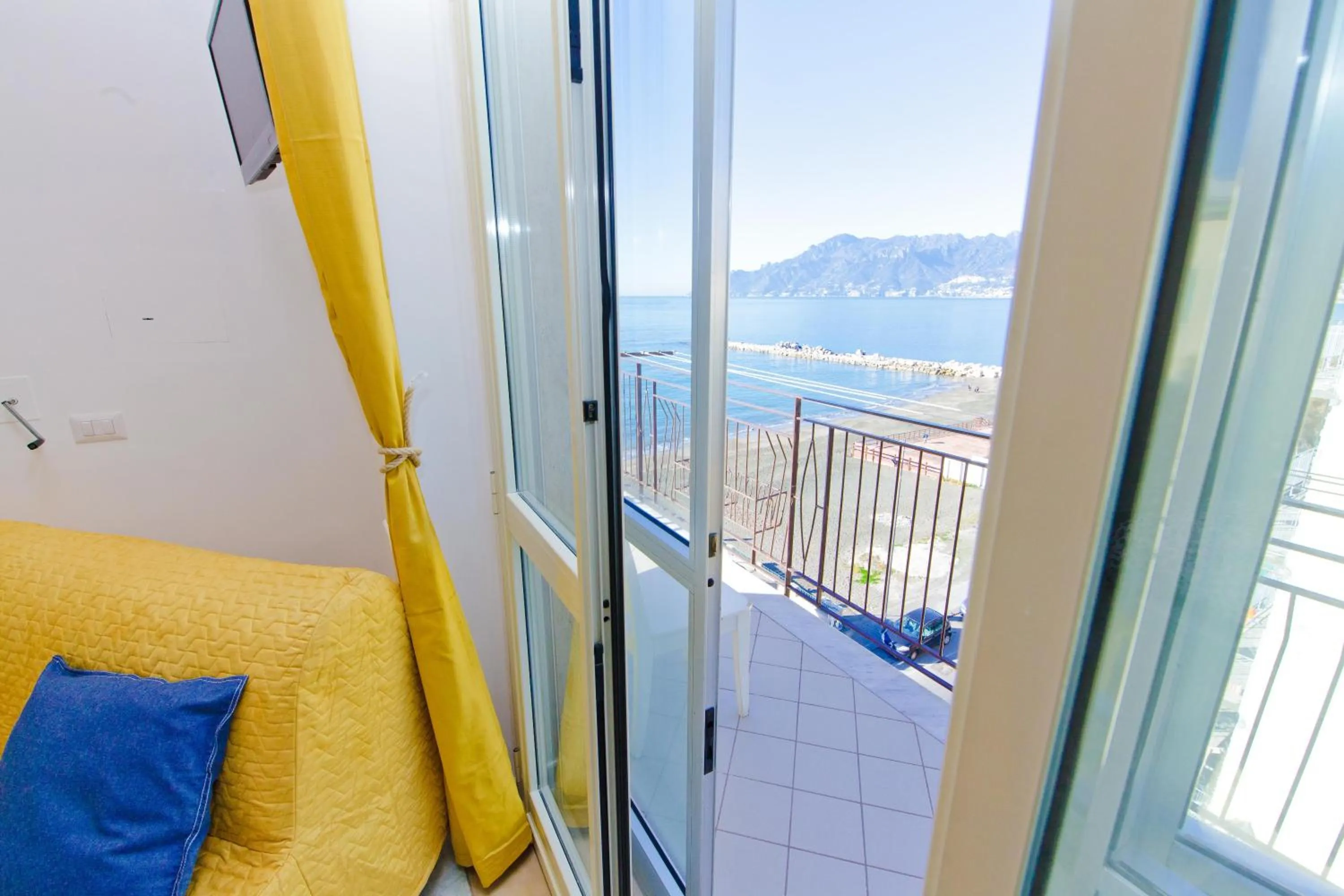 City view in On the beach Sea-view&Kitchen In Room