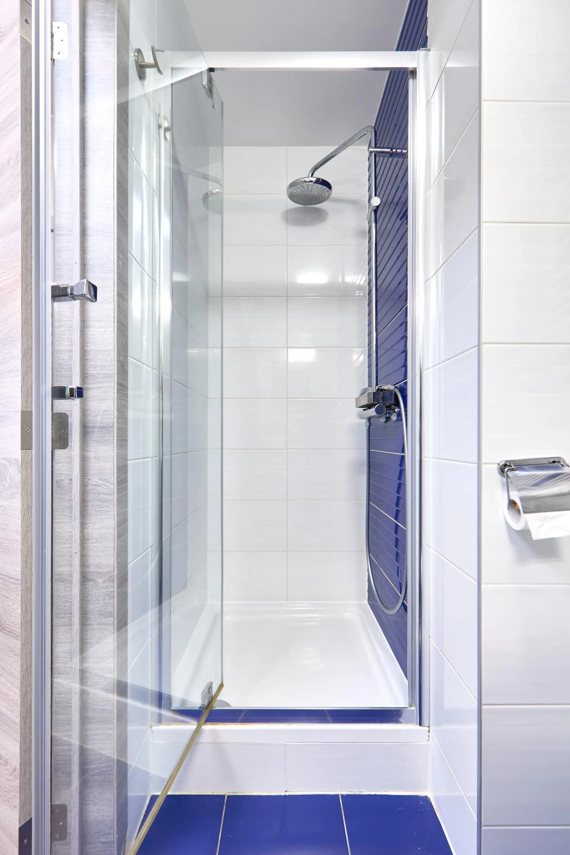 Shower in Hotel City Center