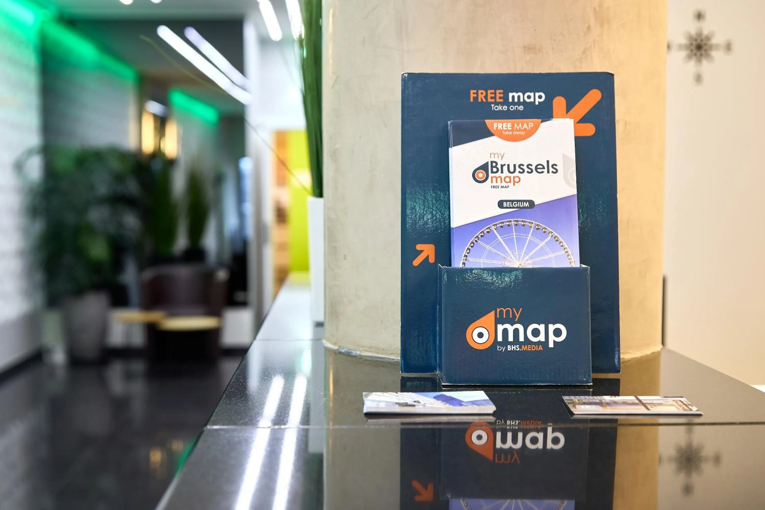 Text overlay in Hotel City Center